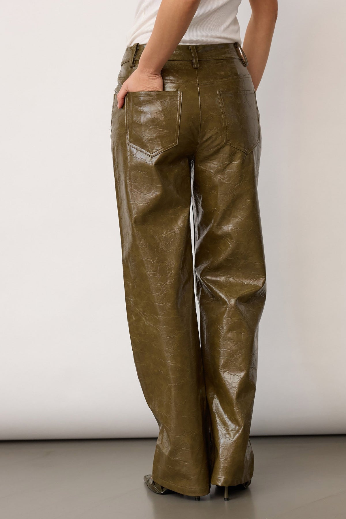 Richa Pant - Olive