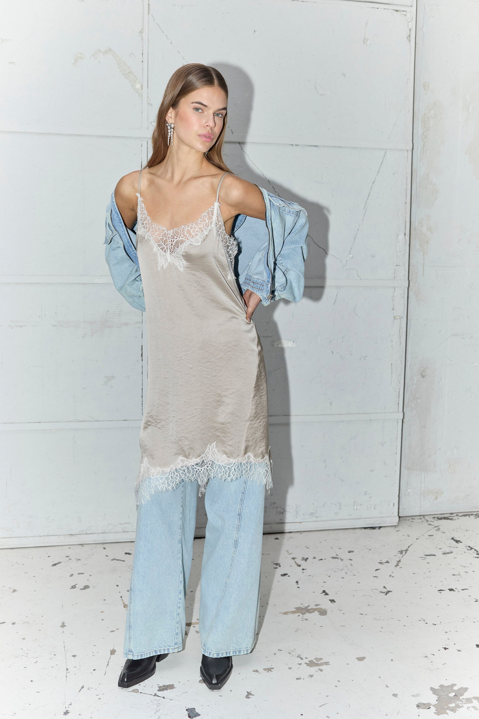 Idun Lace Strap Dress - Bisquit