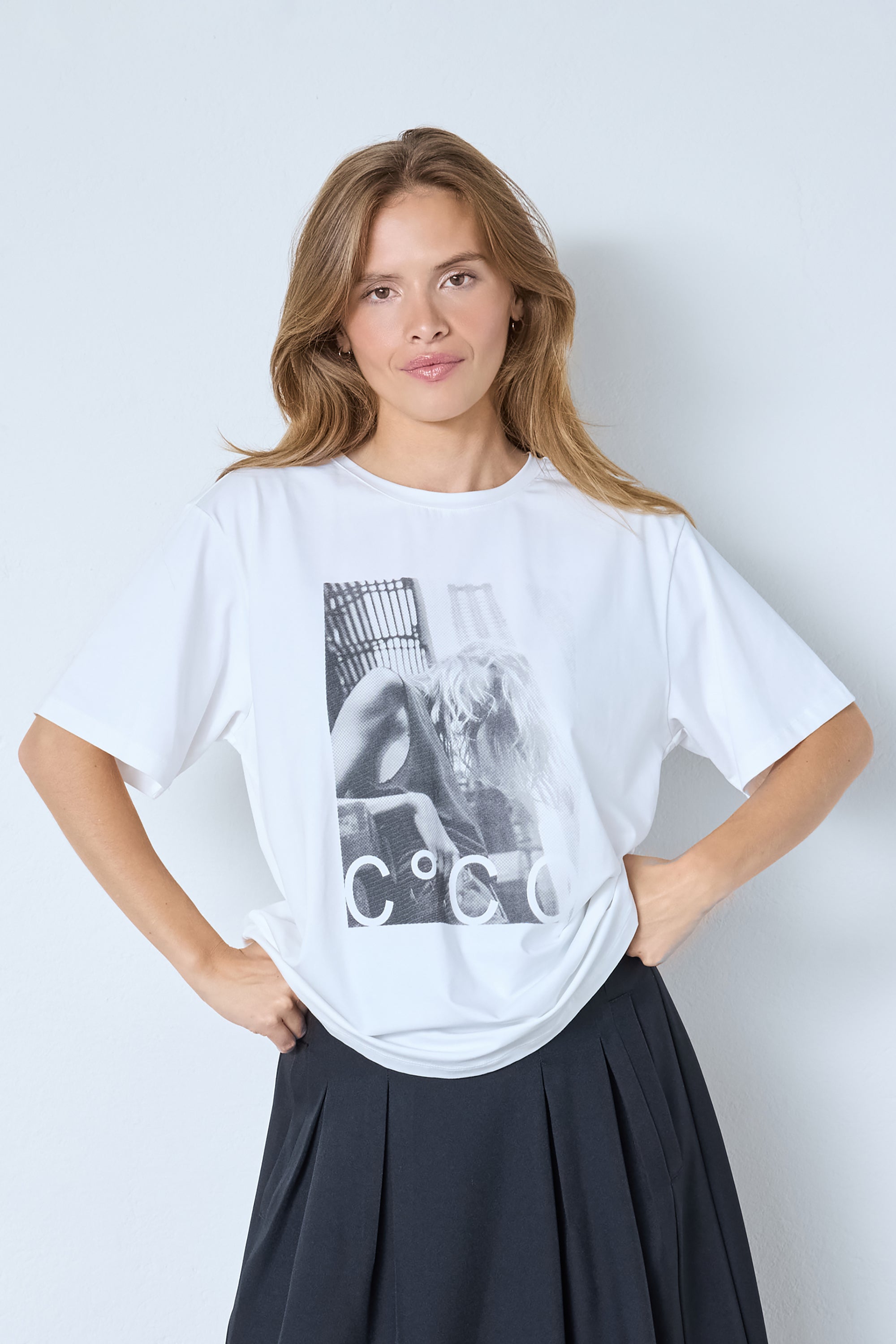 Madina Oversize Tee - White