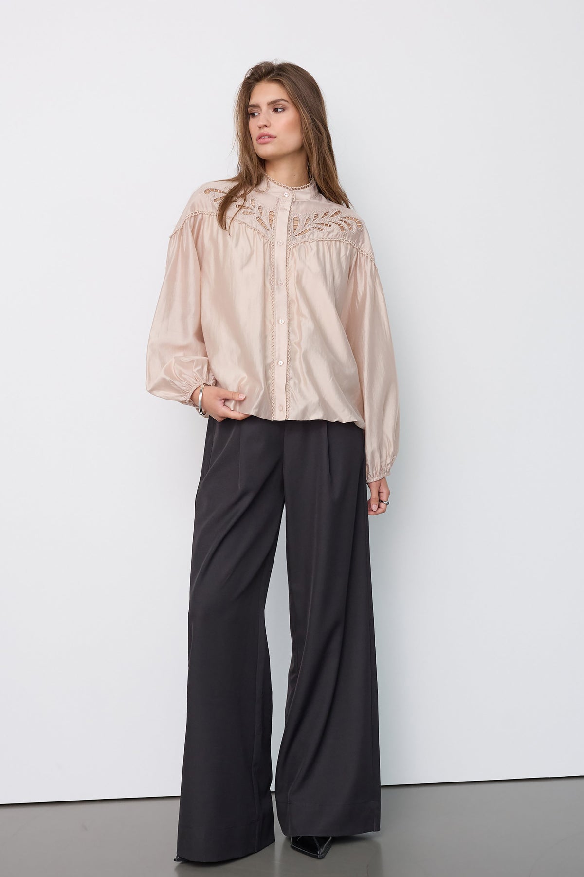 Melin Balloon Lace Shirt - Champagne