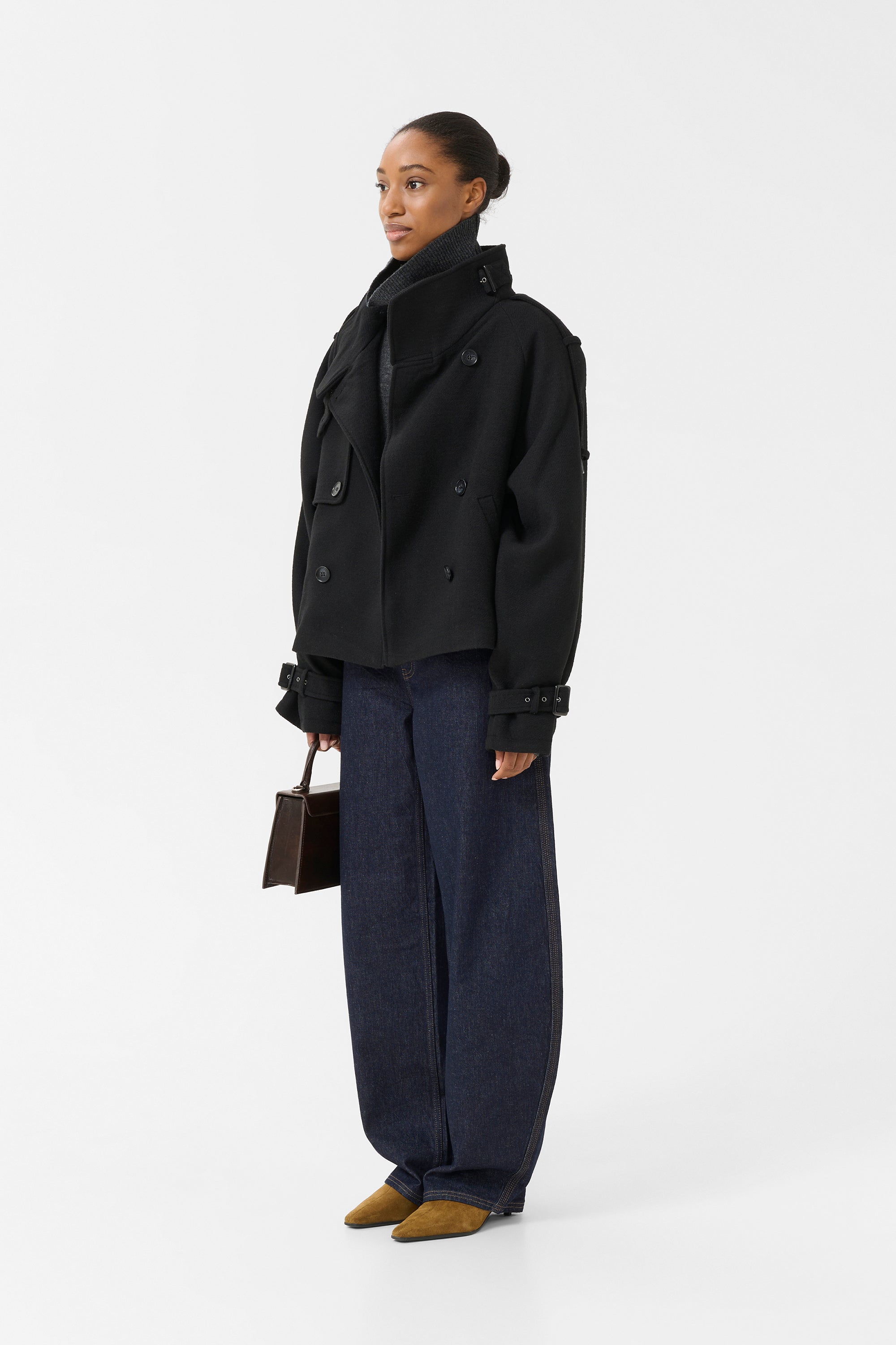 Avic Jacket - Black