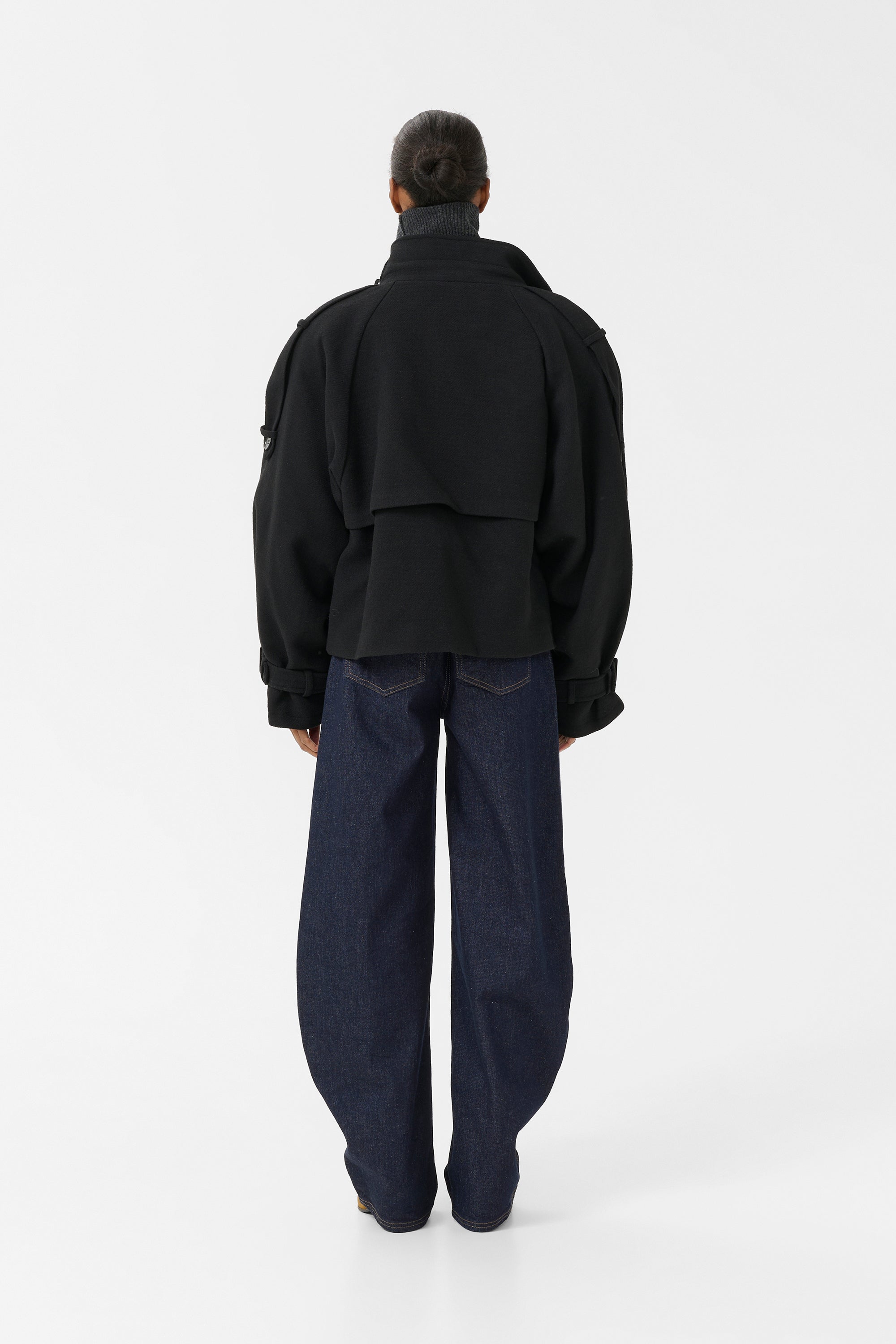 Avic Jacket - Black