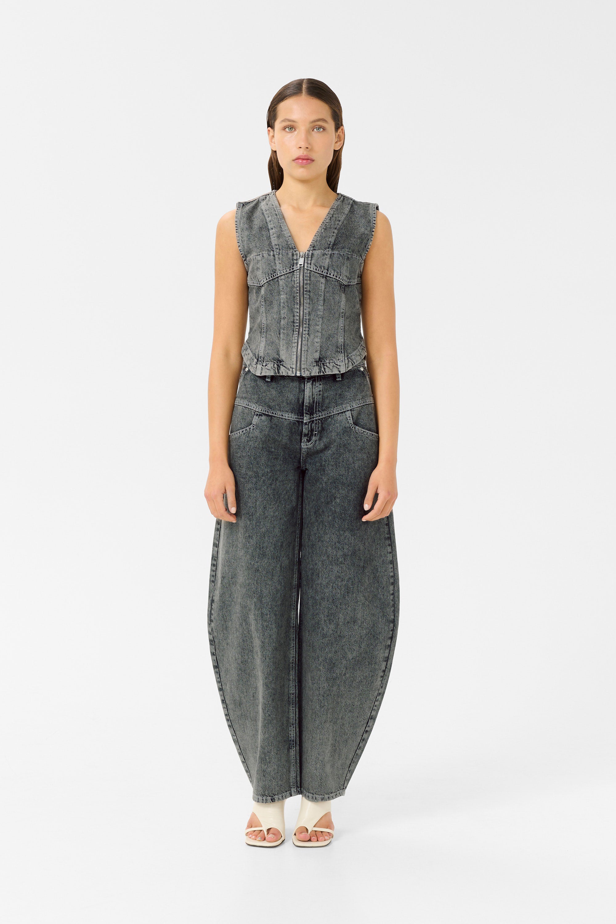 Josie HW Barrel Jeans - Greige Denim Wash