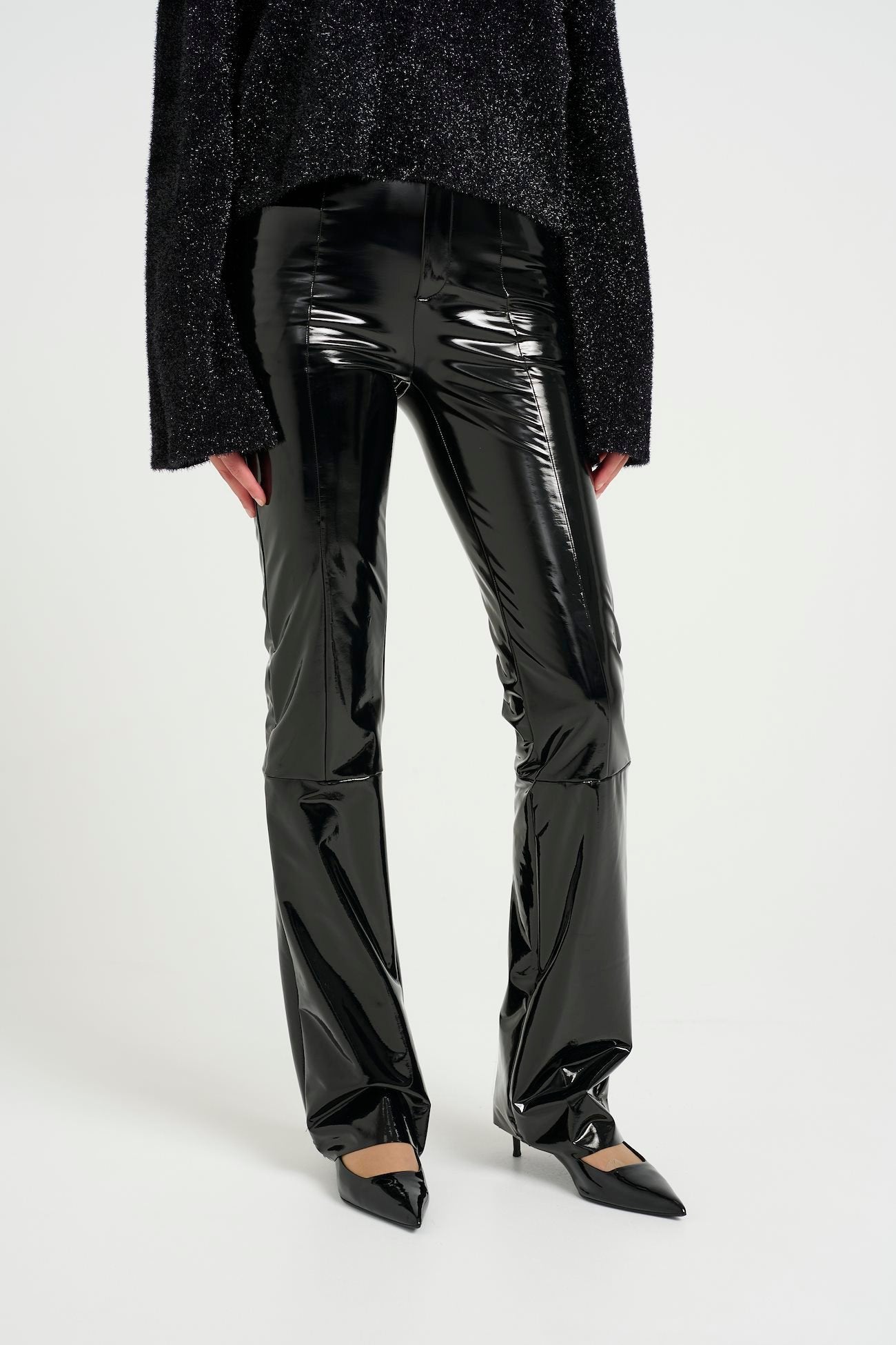 Lakley HW Flared Pants - Black