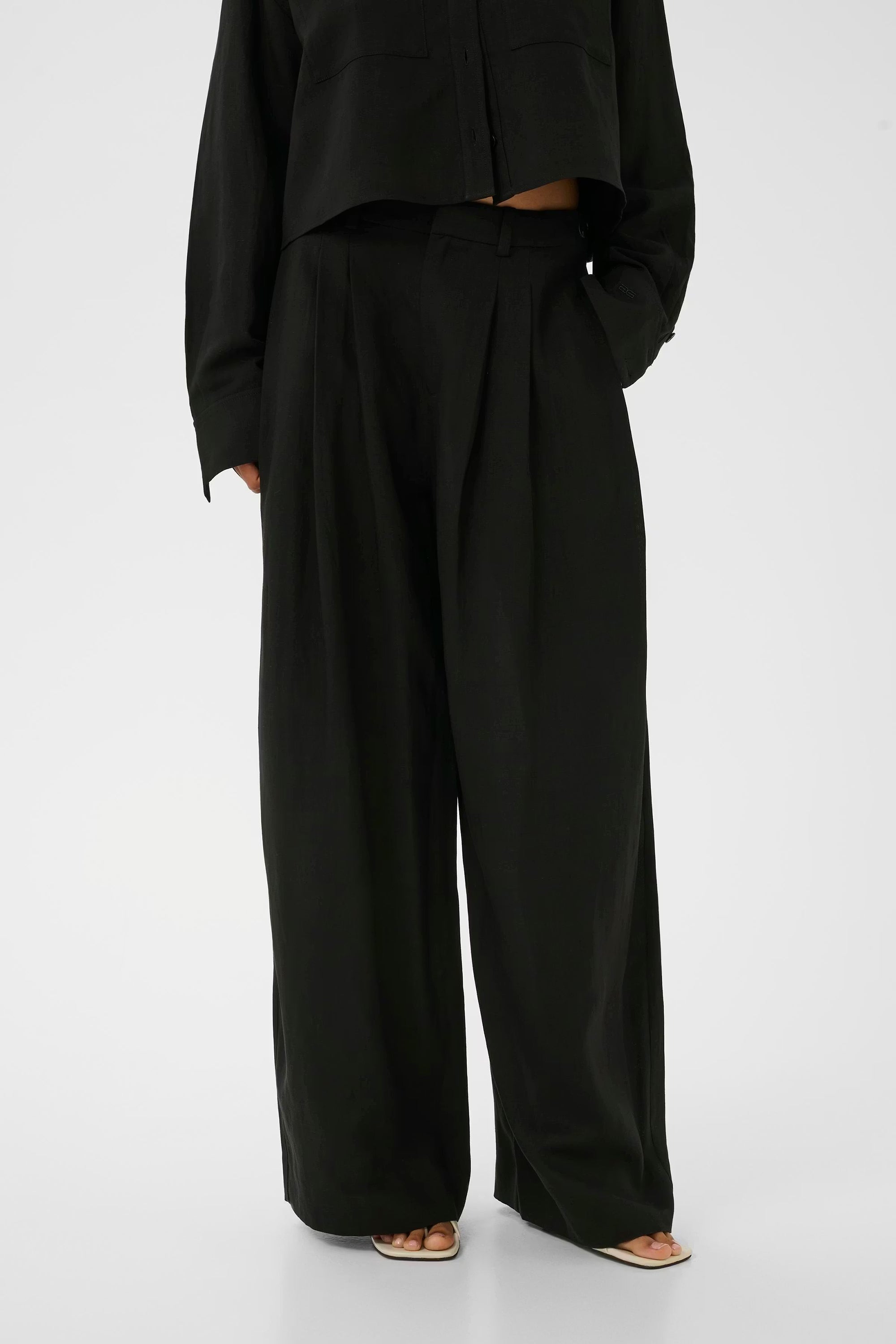 Riava Pants - Black