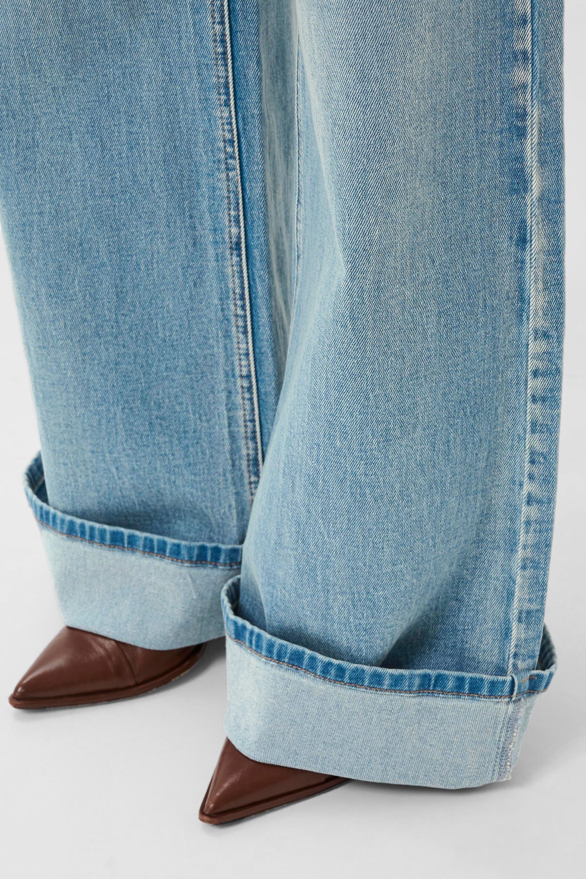 Sara Wide Jeans - Washed Blue