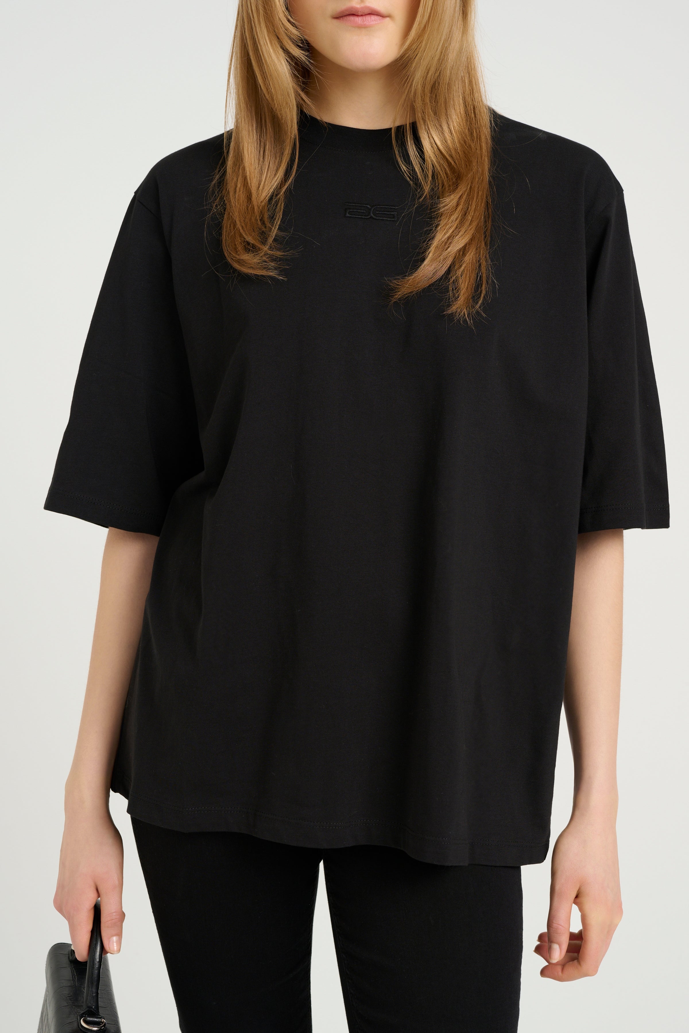 Simma EMB Tee - Black