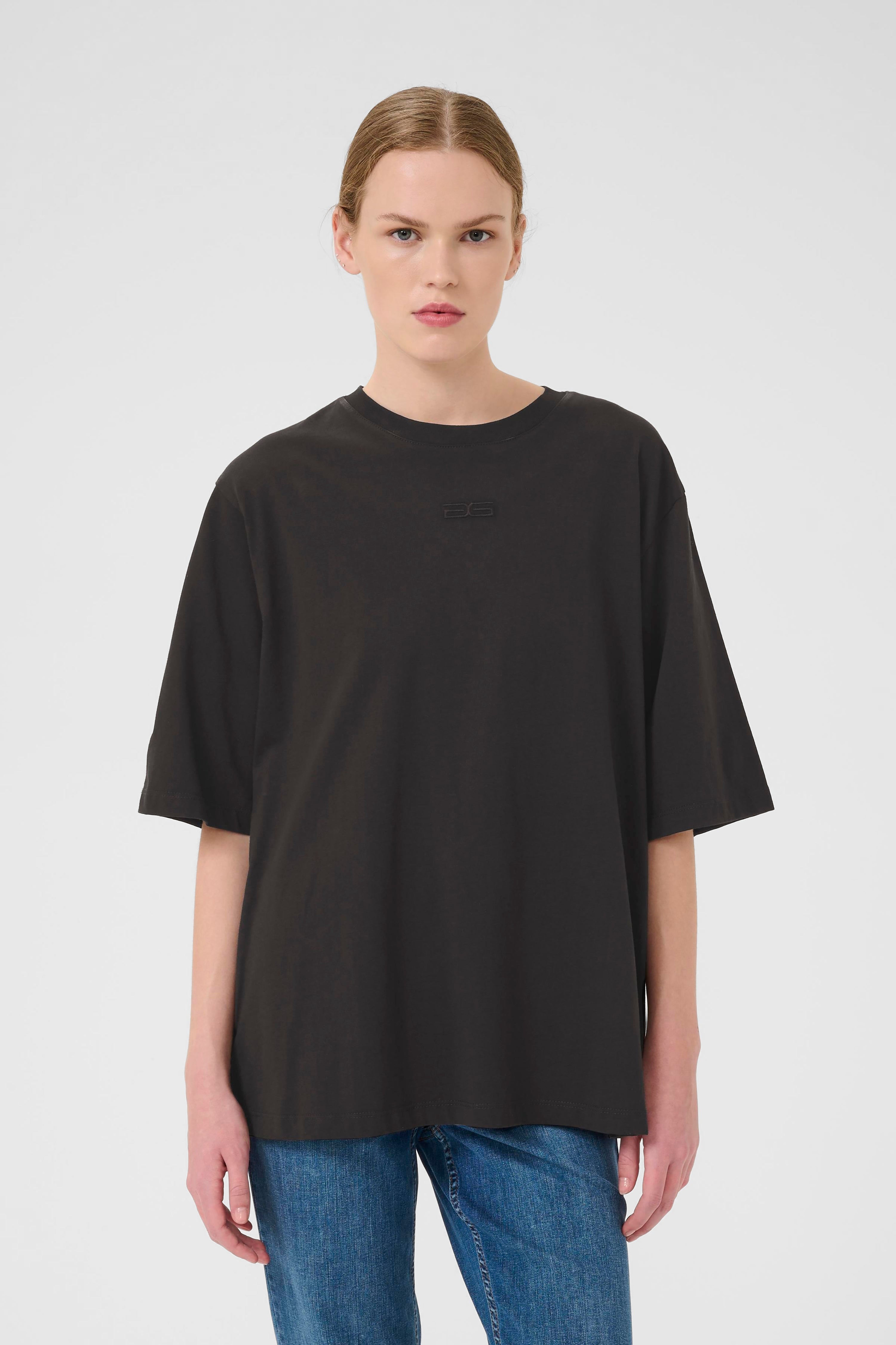 Simma EMB Tee - Black