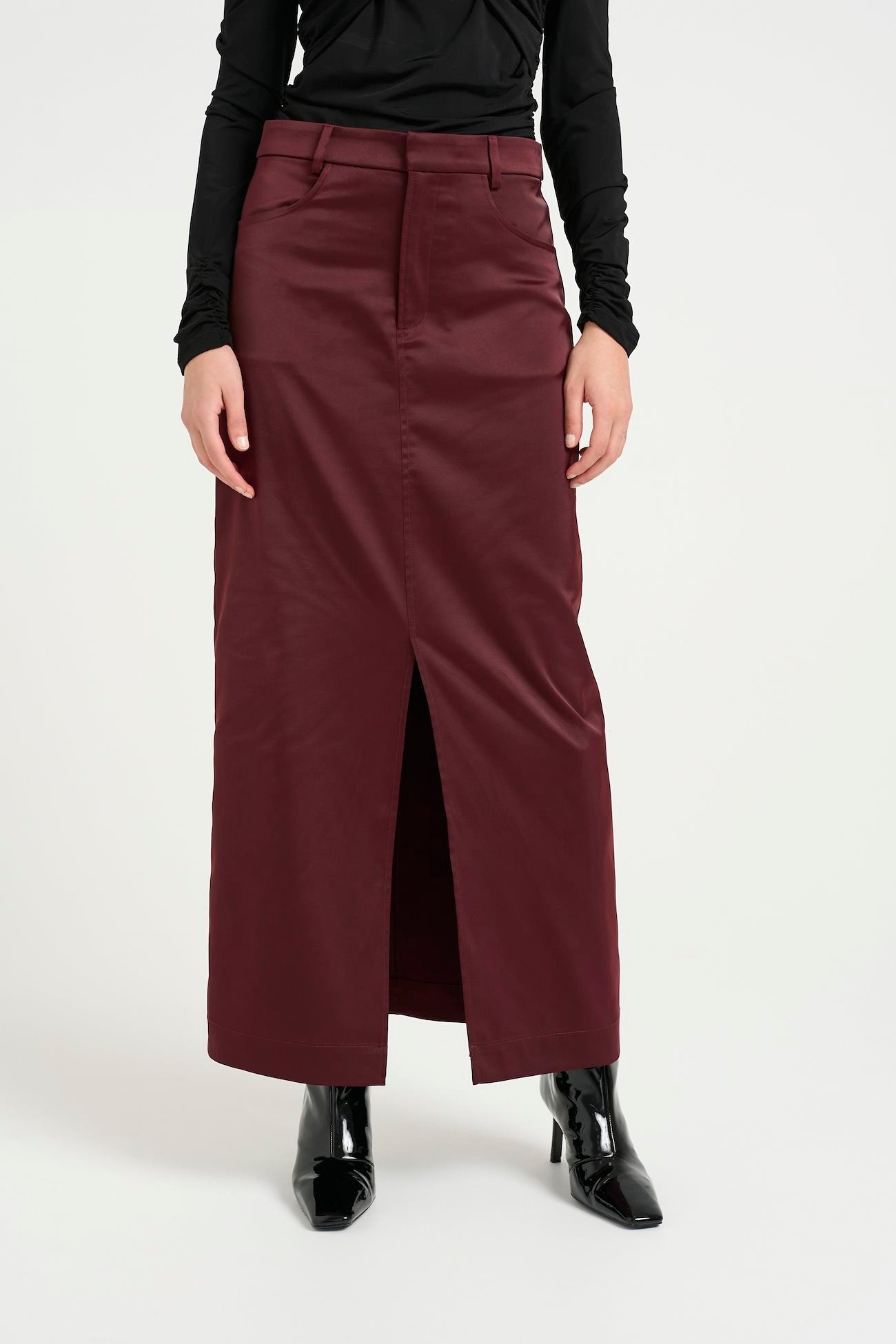 Yacmine MW Skirt - Blood Red