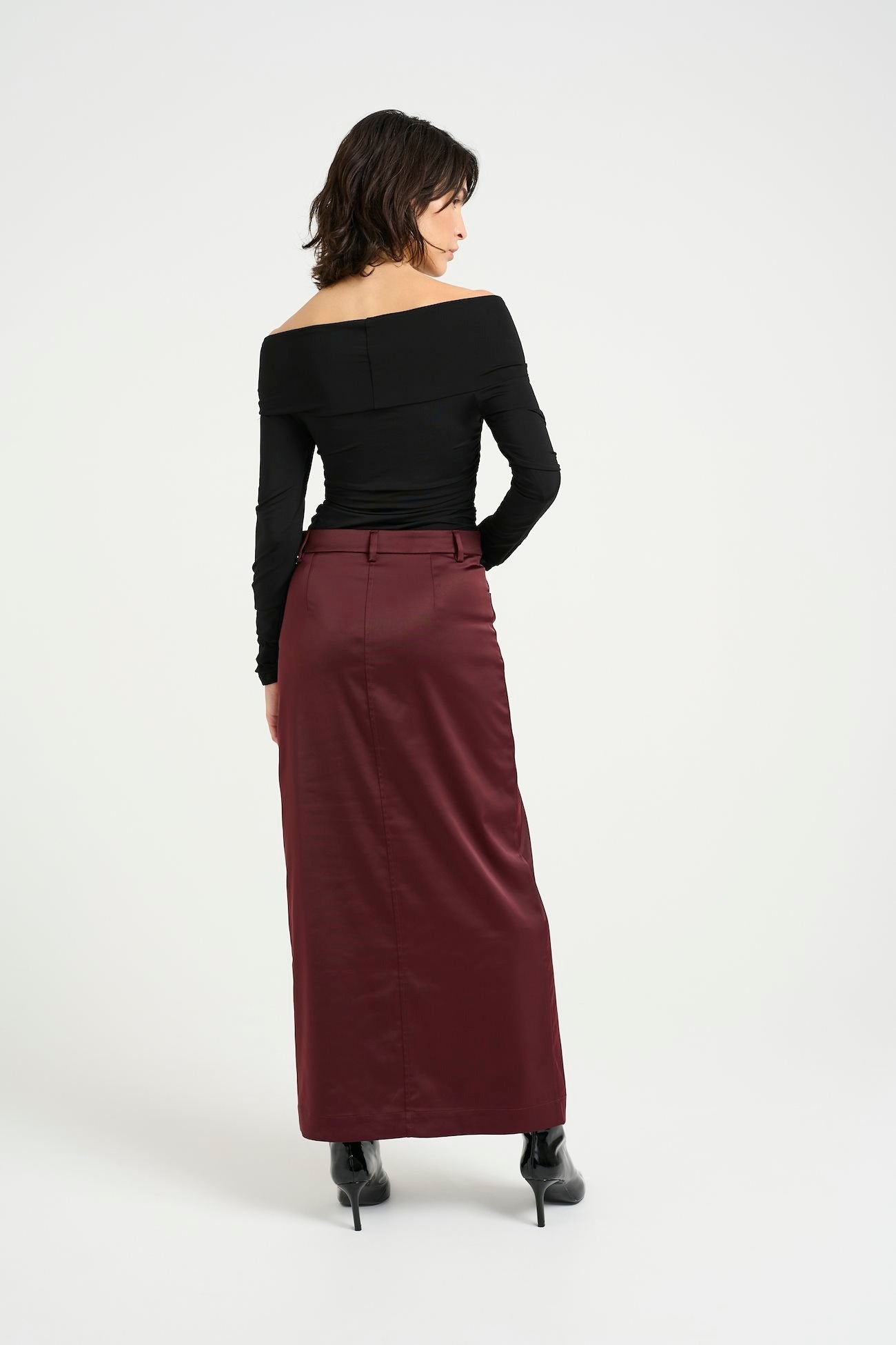  Yacmine MW Skirt - Blood Red - RUM Amsterdam