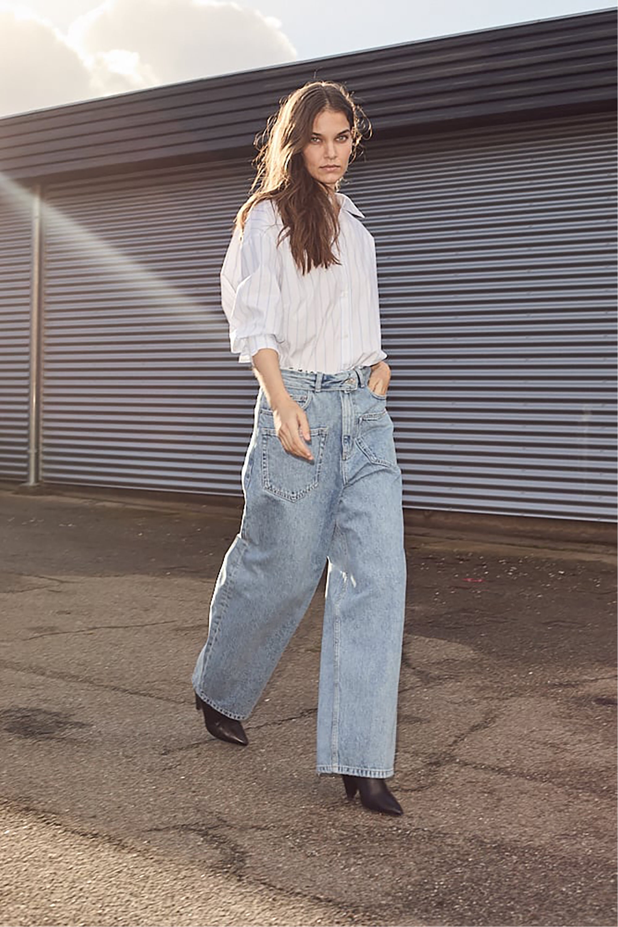 Flip Waist Pocket Tall Jeans - Bleached Denim