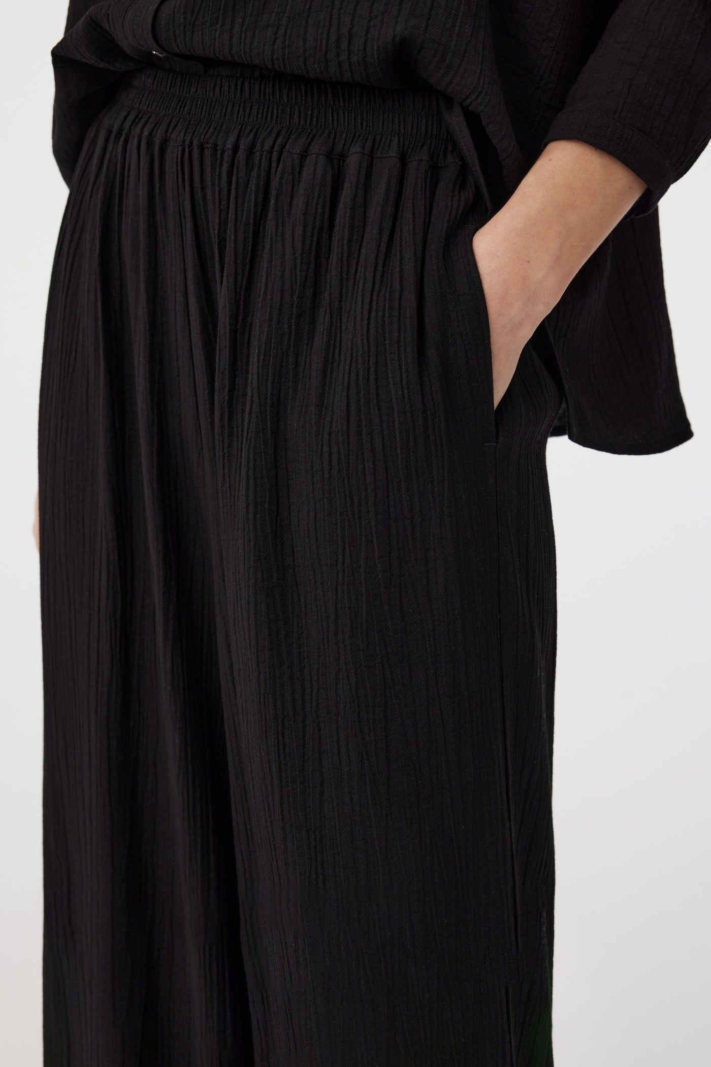 Jalou Pants - Black