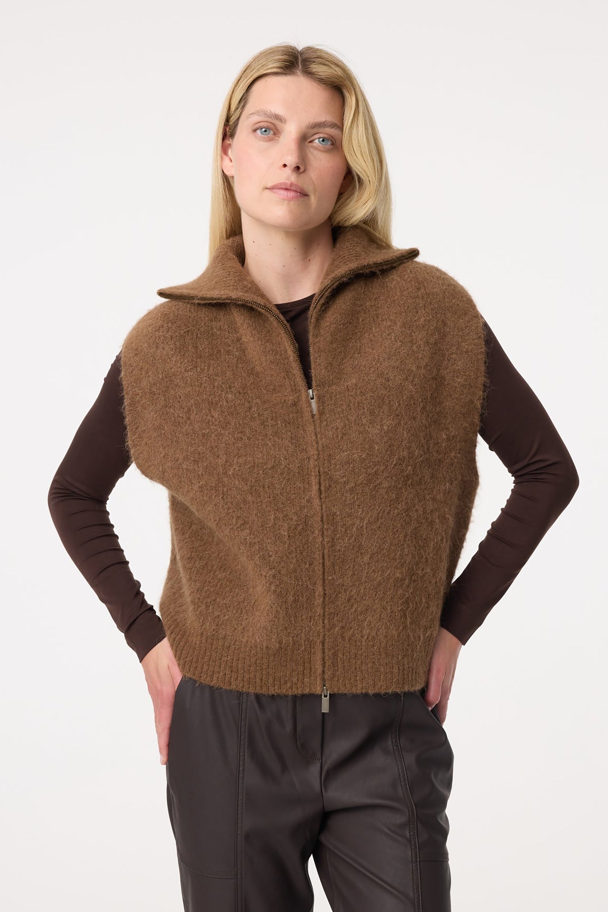 Manny Cardigan - Mid Brown