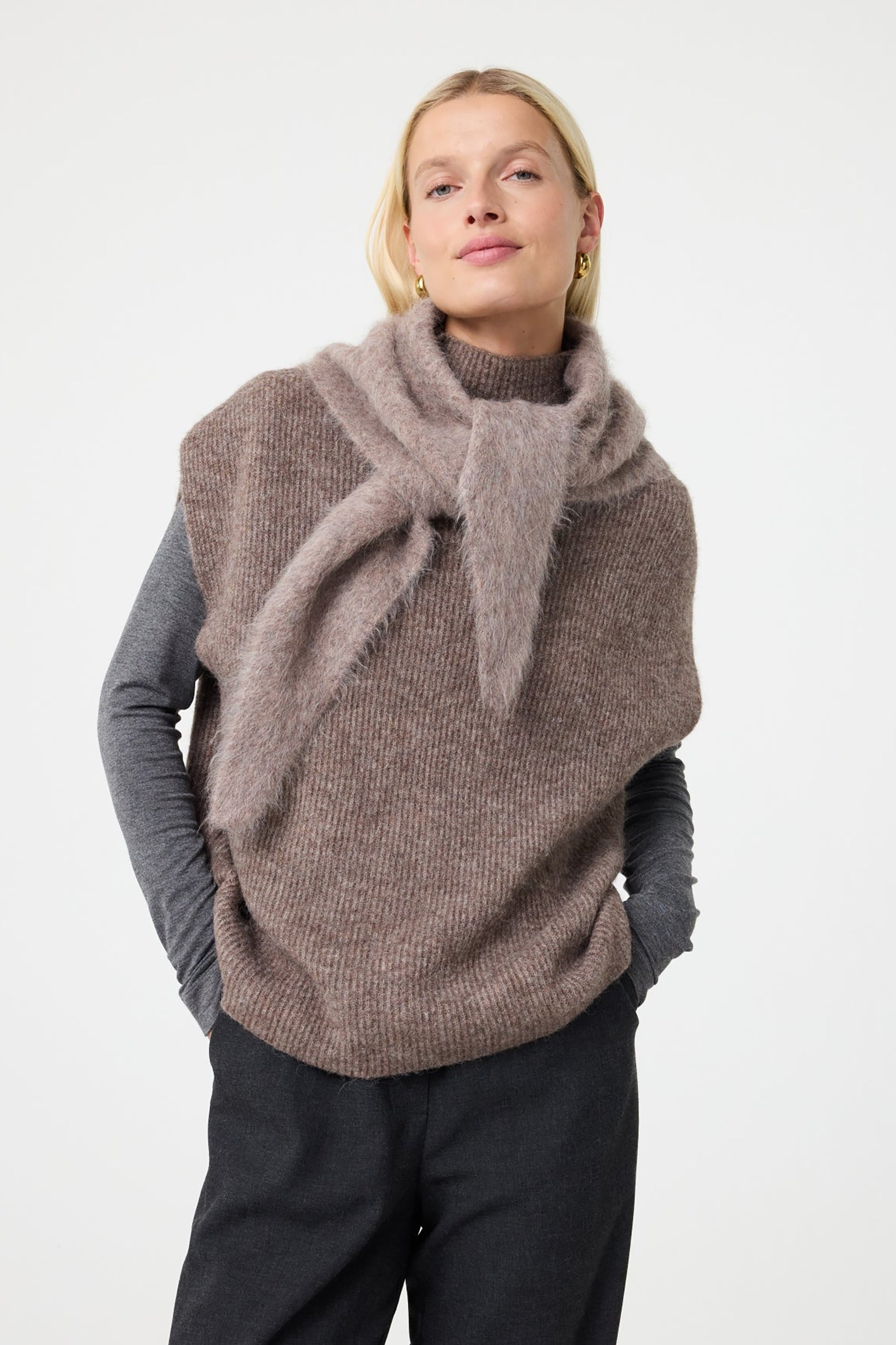 Nikita Scarf - Mocca