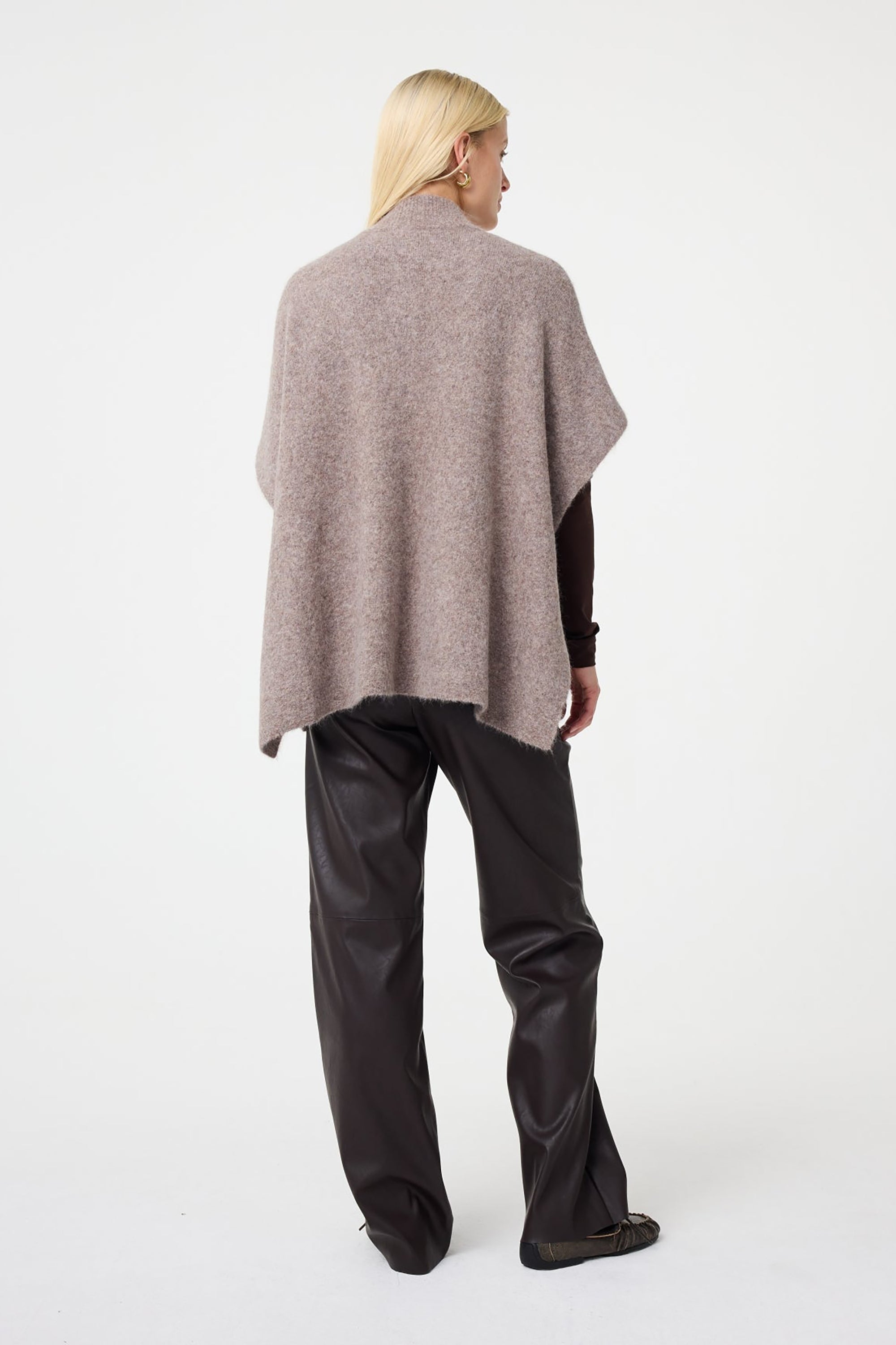 Pleunie Poncho - Mocca