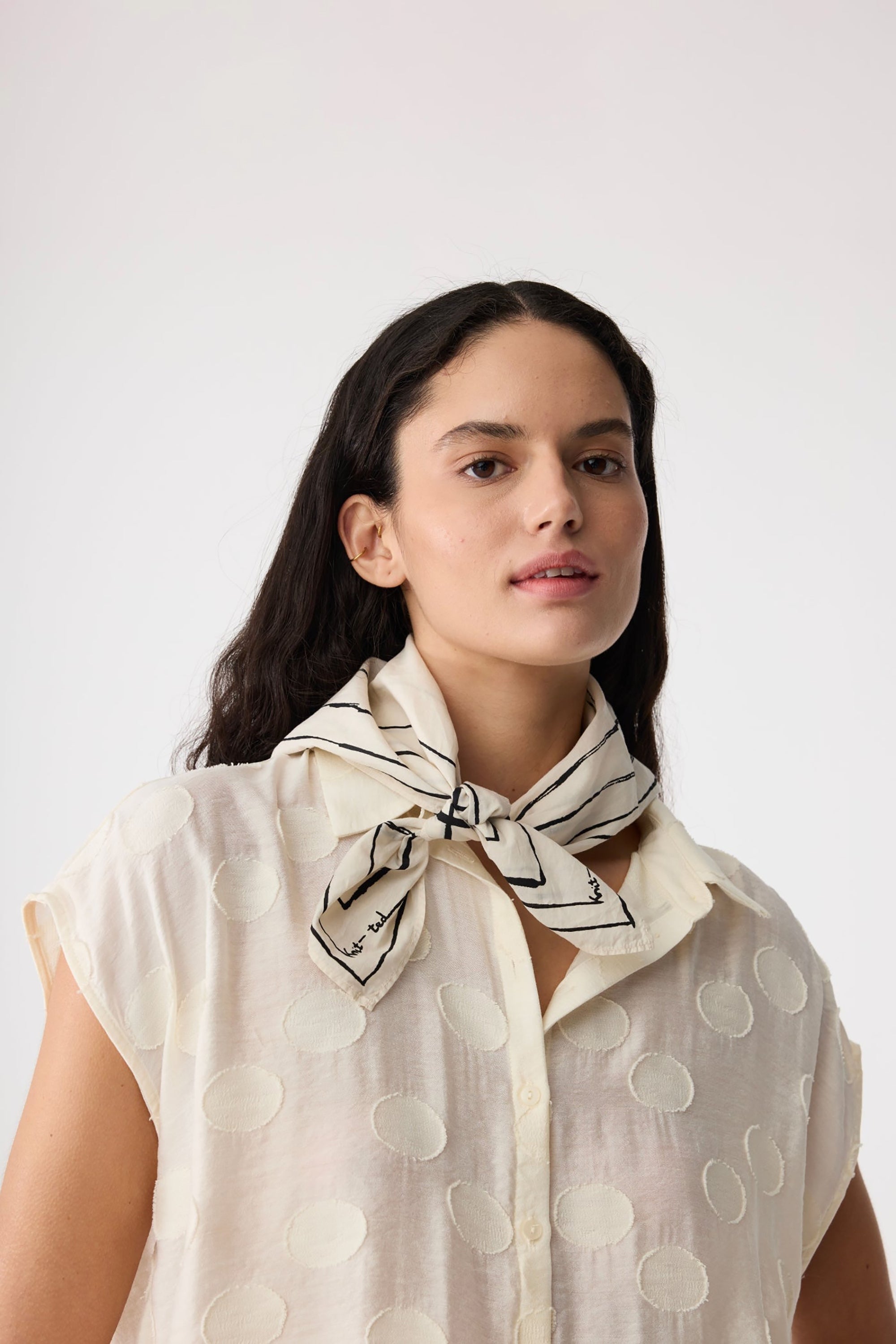 Scarlet Scarf - Ivory