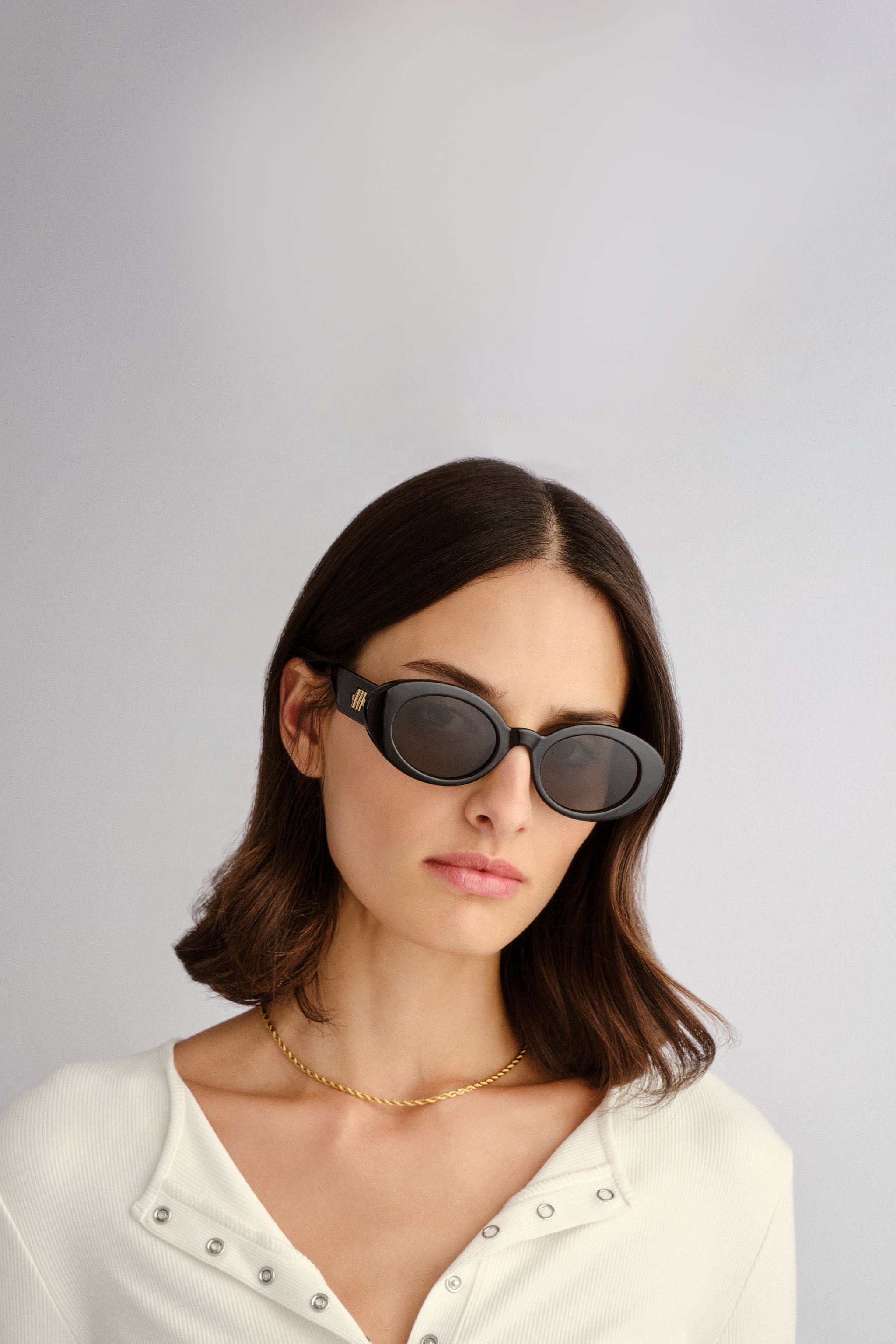 Nouveau Vie Sunglasses - Black