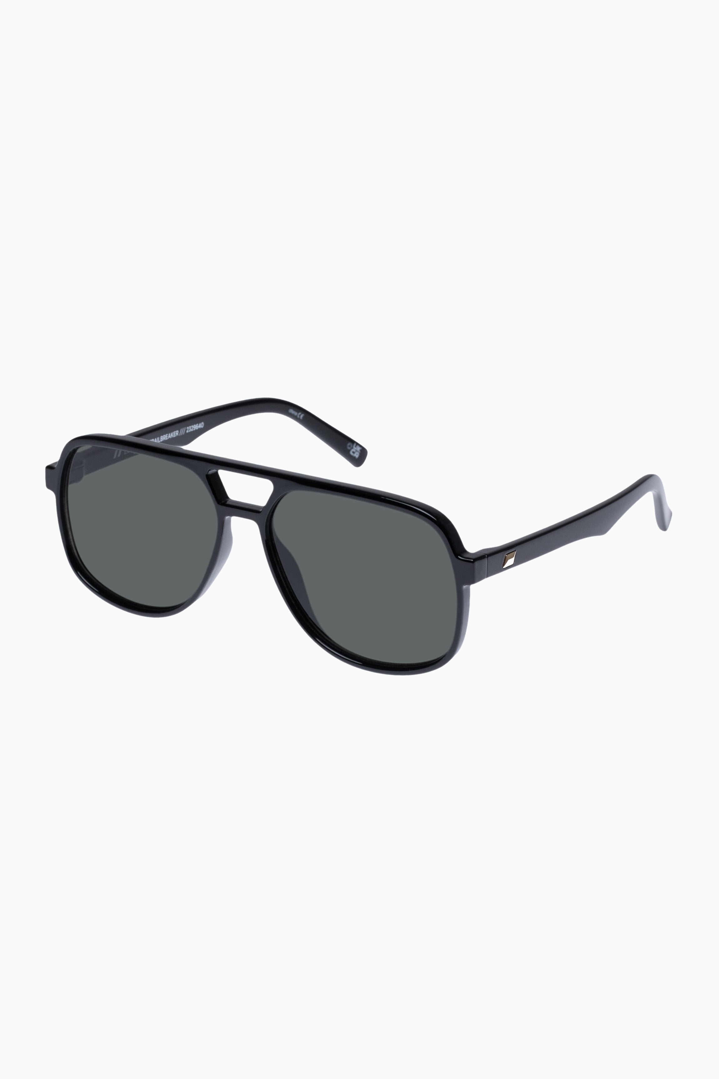 Trailbreaker Sunglasses - Black // Le Sustain