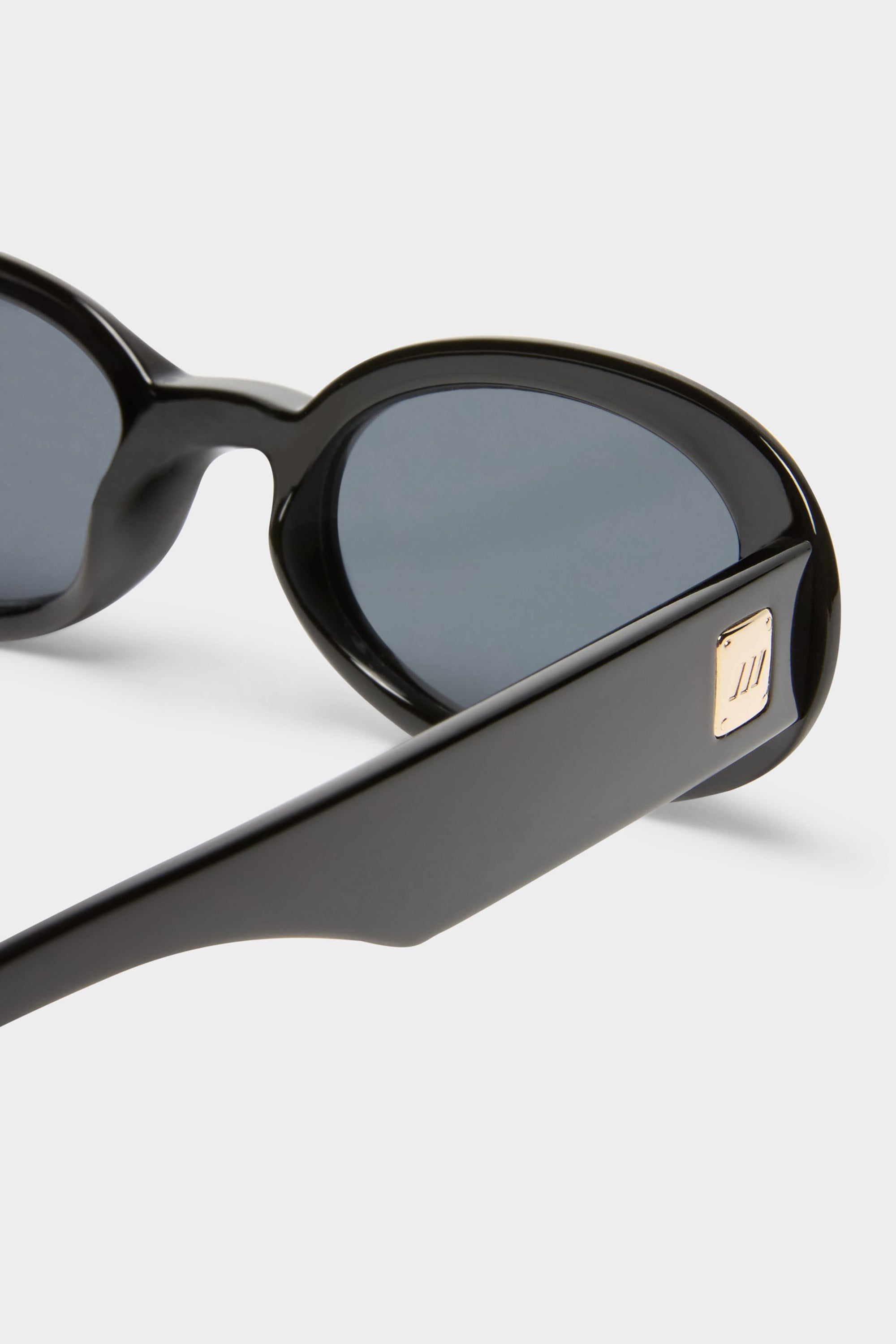  Work It! Sunglasses - Black - RUM Amsterdam