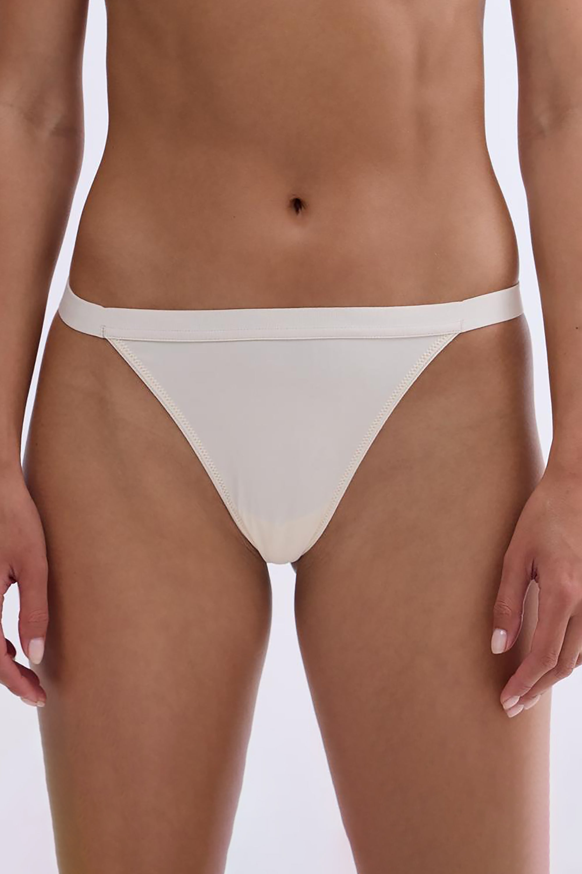 Roomservice Elegant String Briefs - Off White