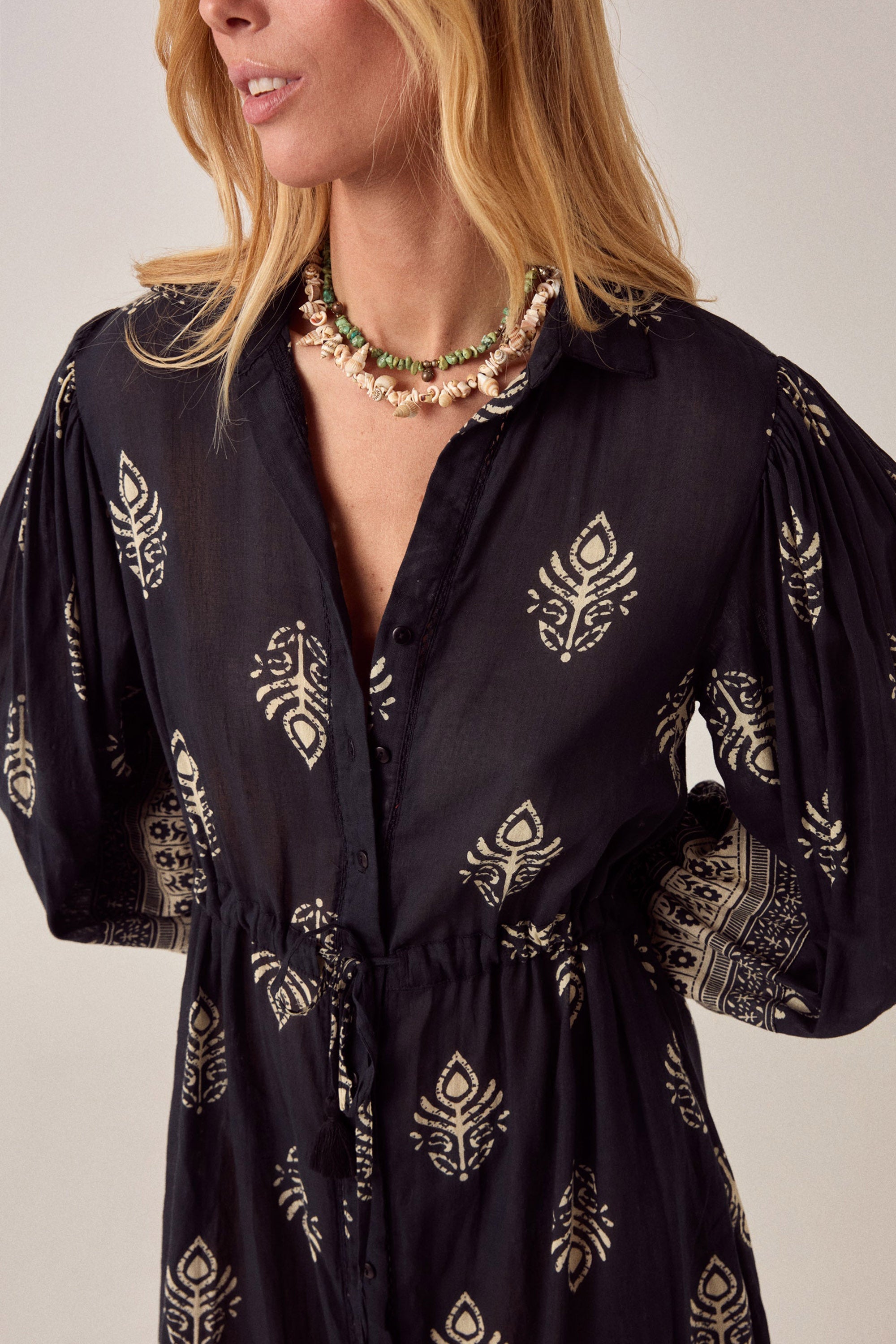 Eleonora Dress - Black Leaves Black Henna