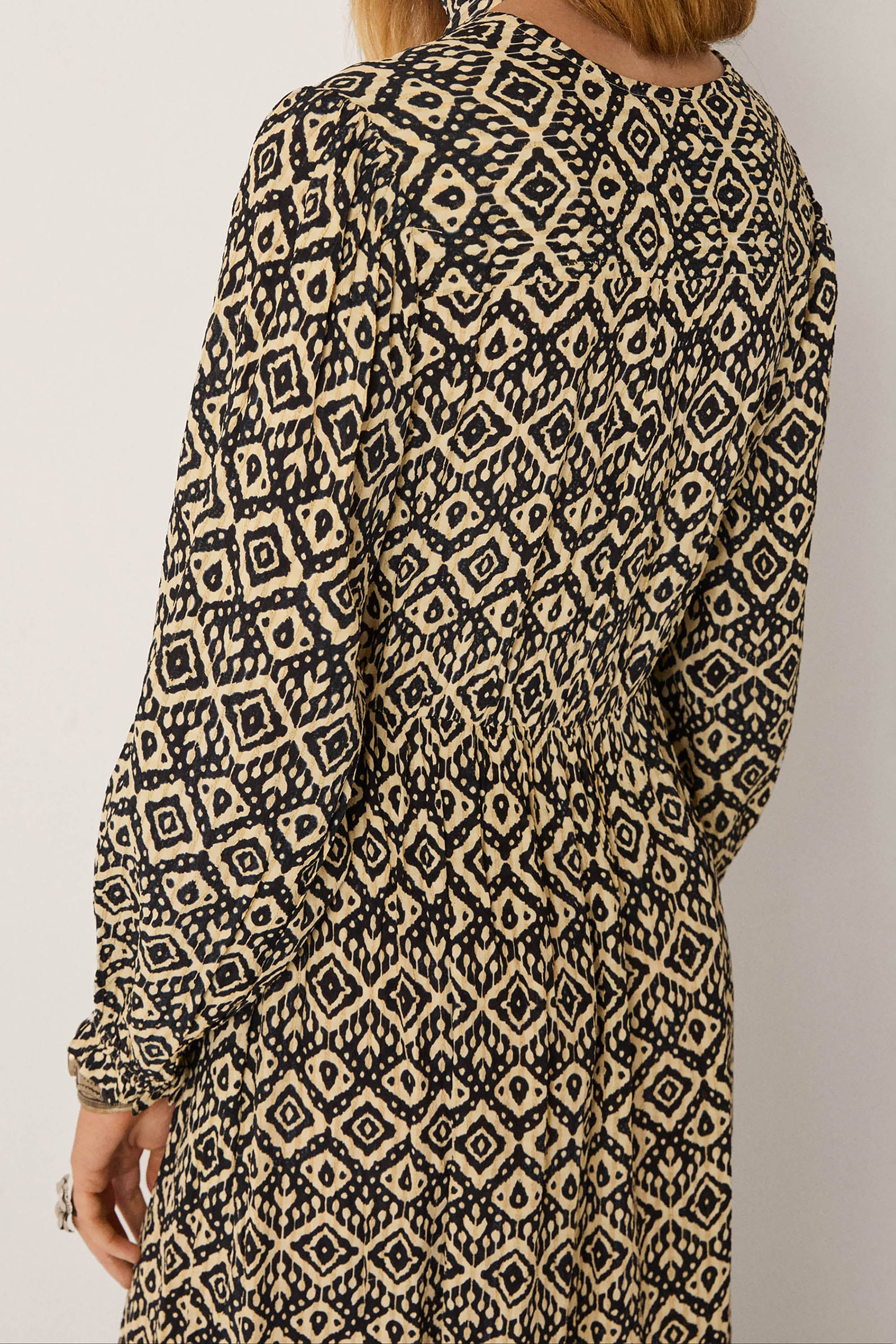  Ruby Tuesday Ikat Emma Dress - Vanilla Ice - RUM Amsterdam