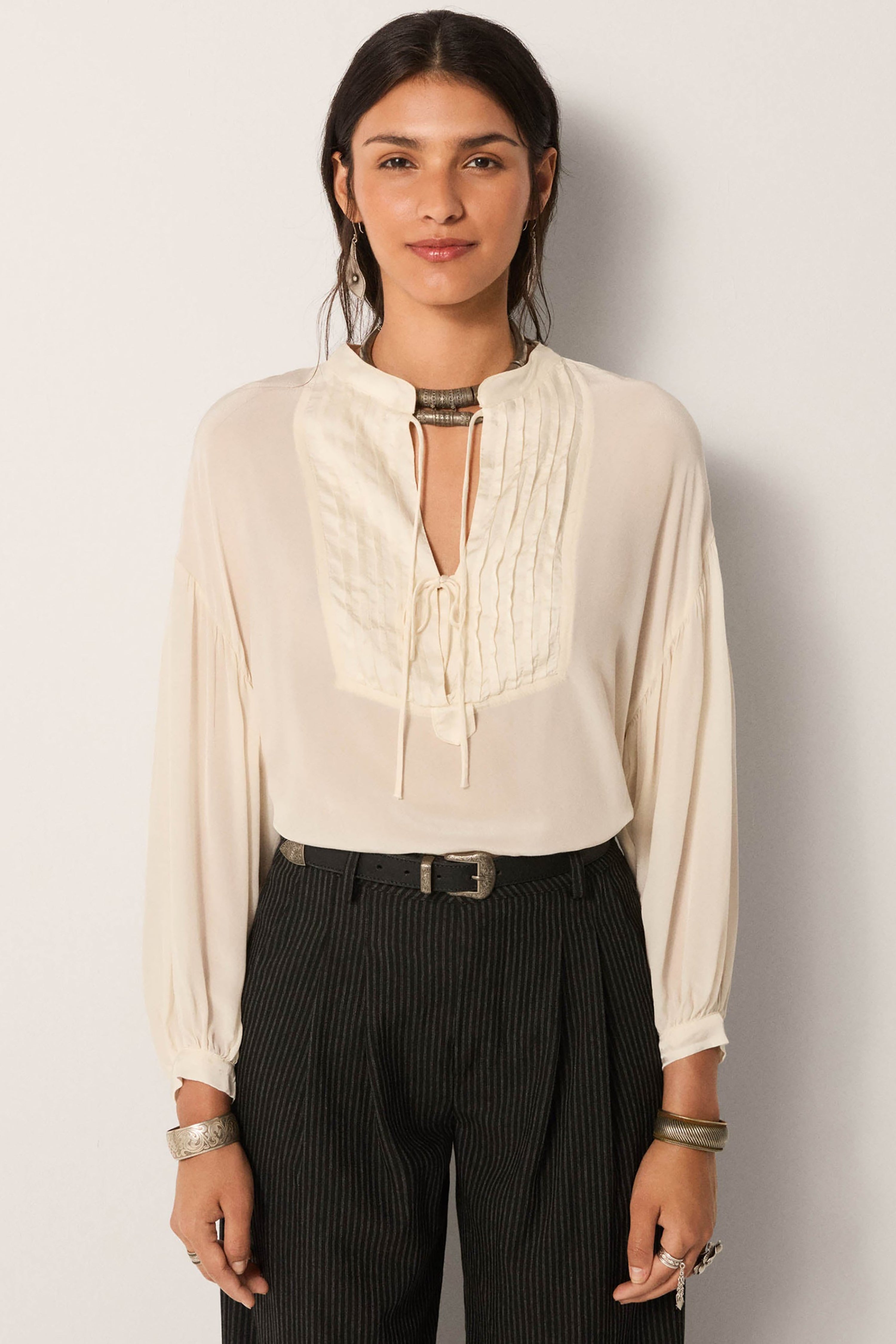 Tuxedo Giovanni Blouse - Pearl