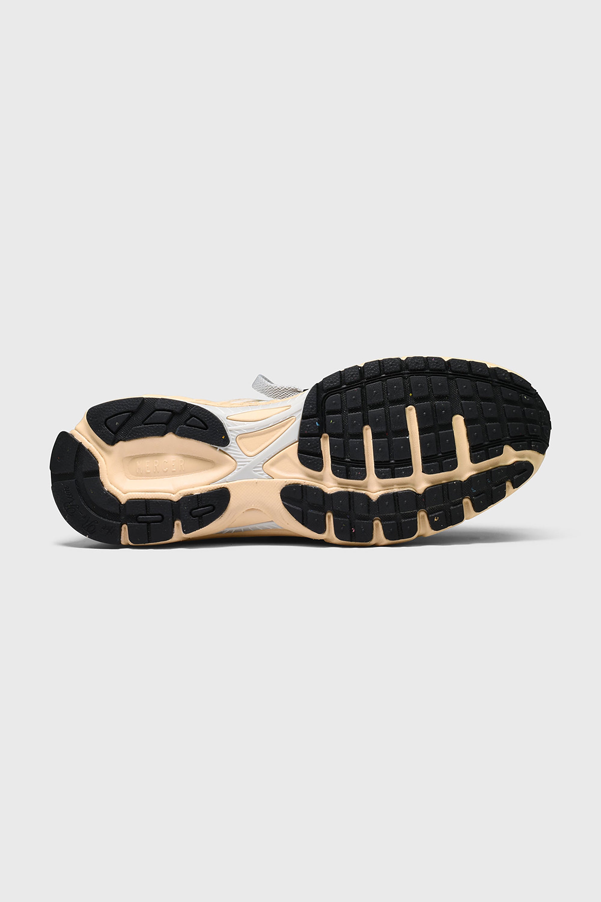 The Re-Run Desert Sneakers - Off White