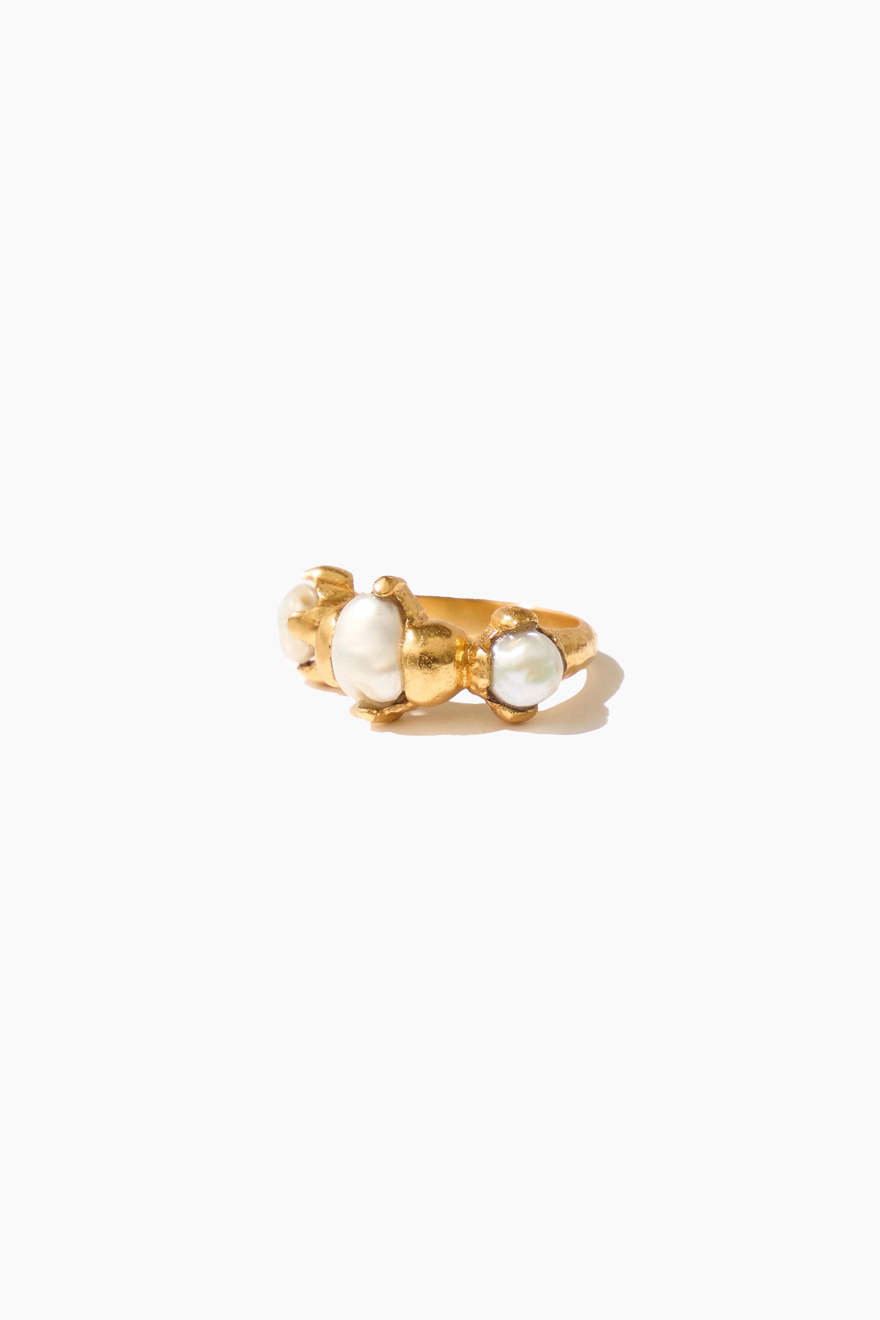Keanu Ring - Gold with Pearls