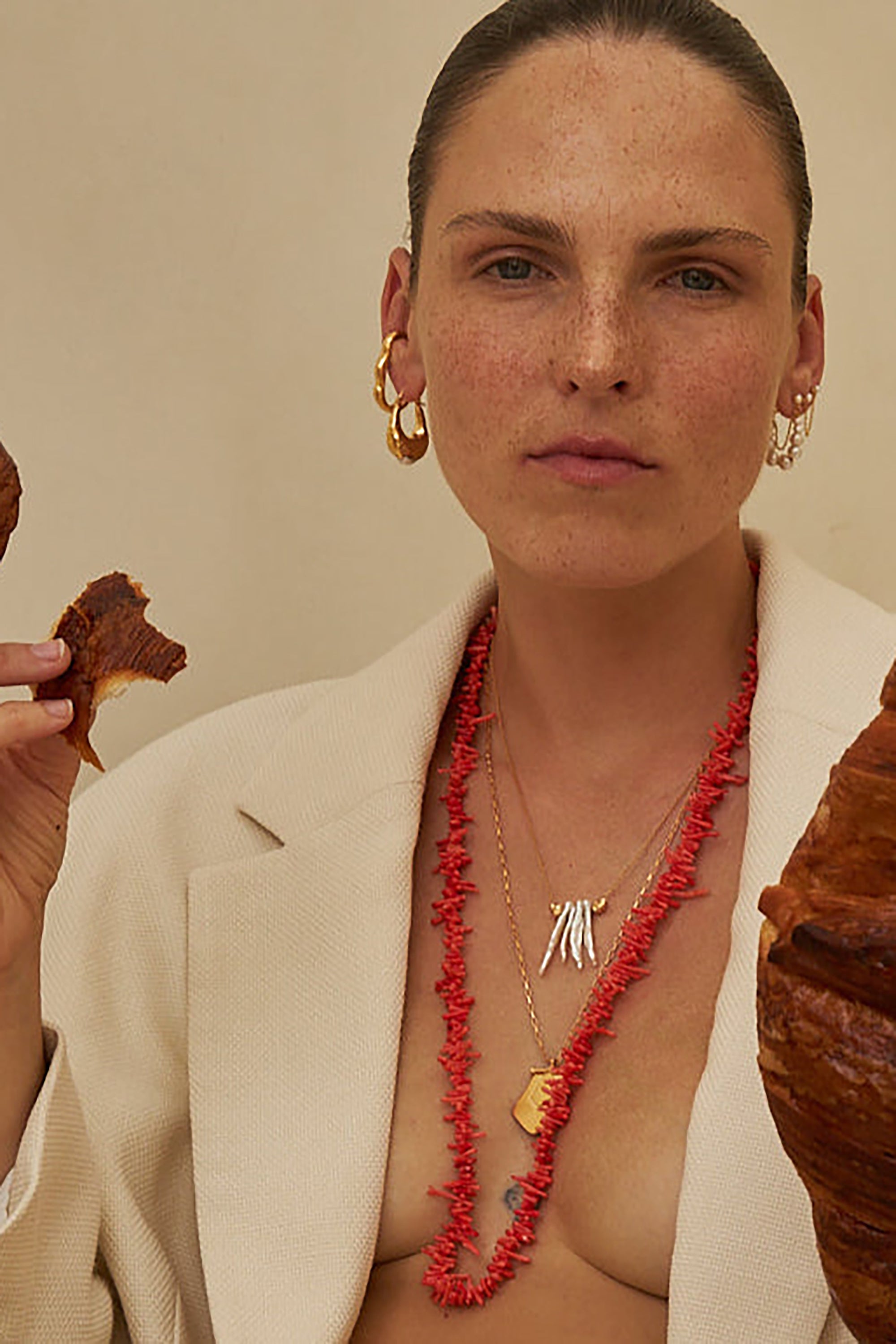 Luana Necklace - Gold w/ Pearl