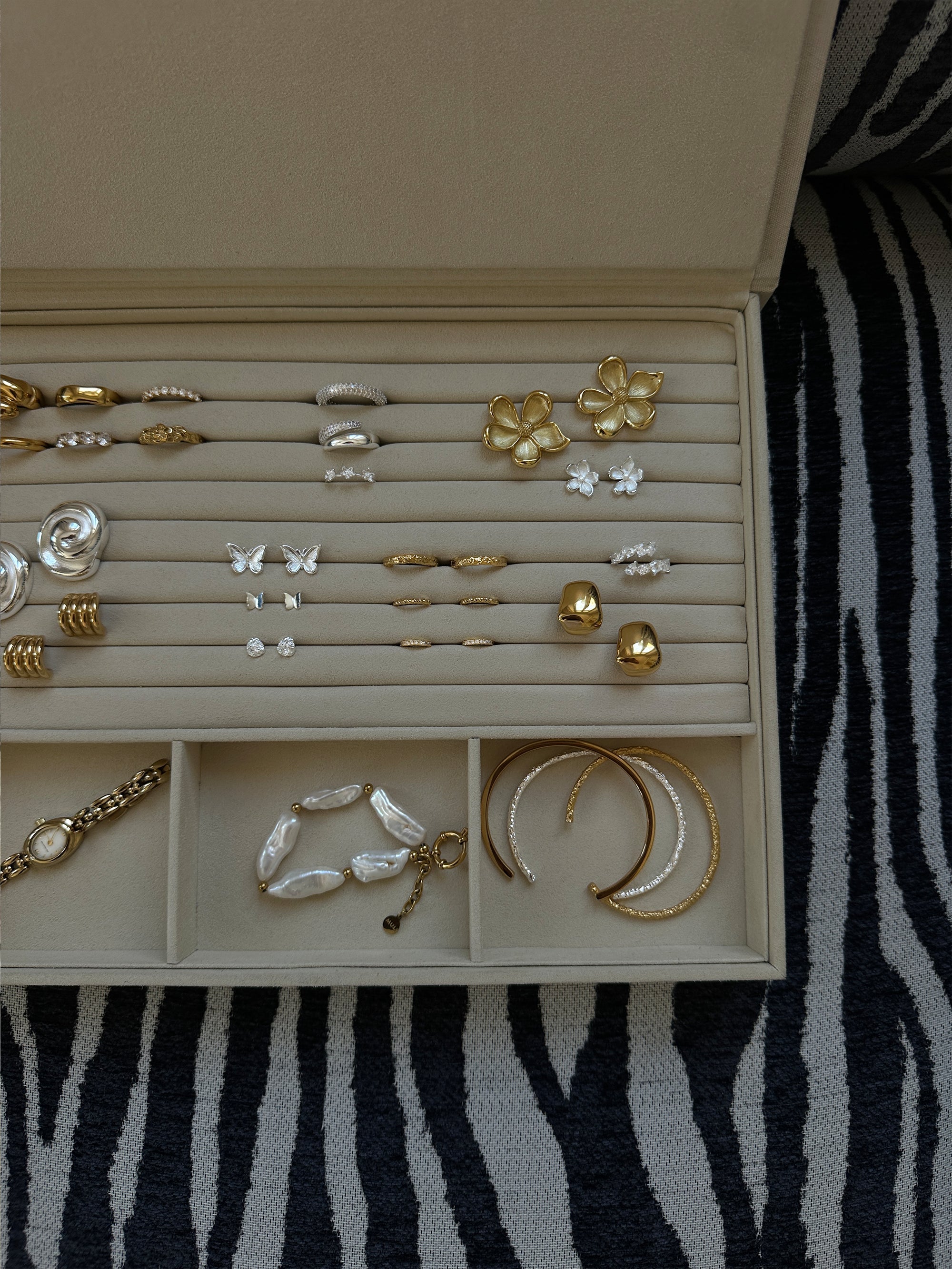 Coffee Table Book Jewelry Case