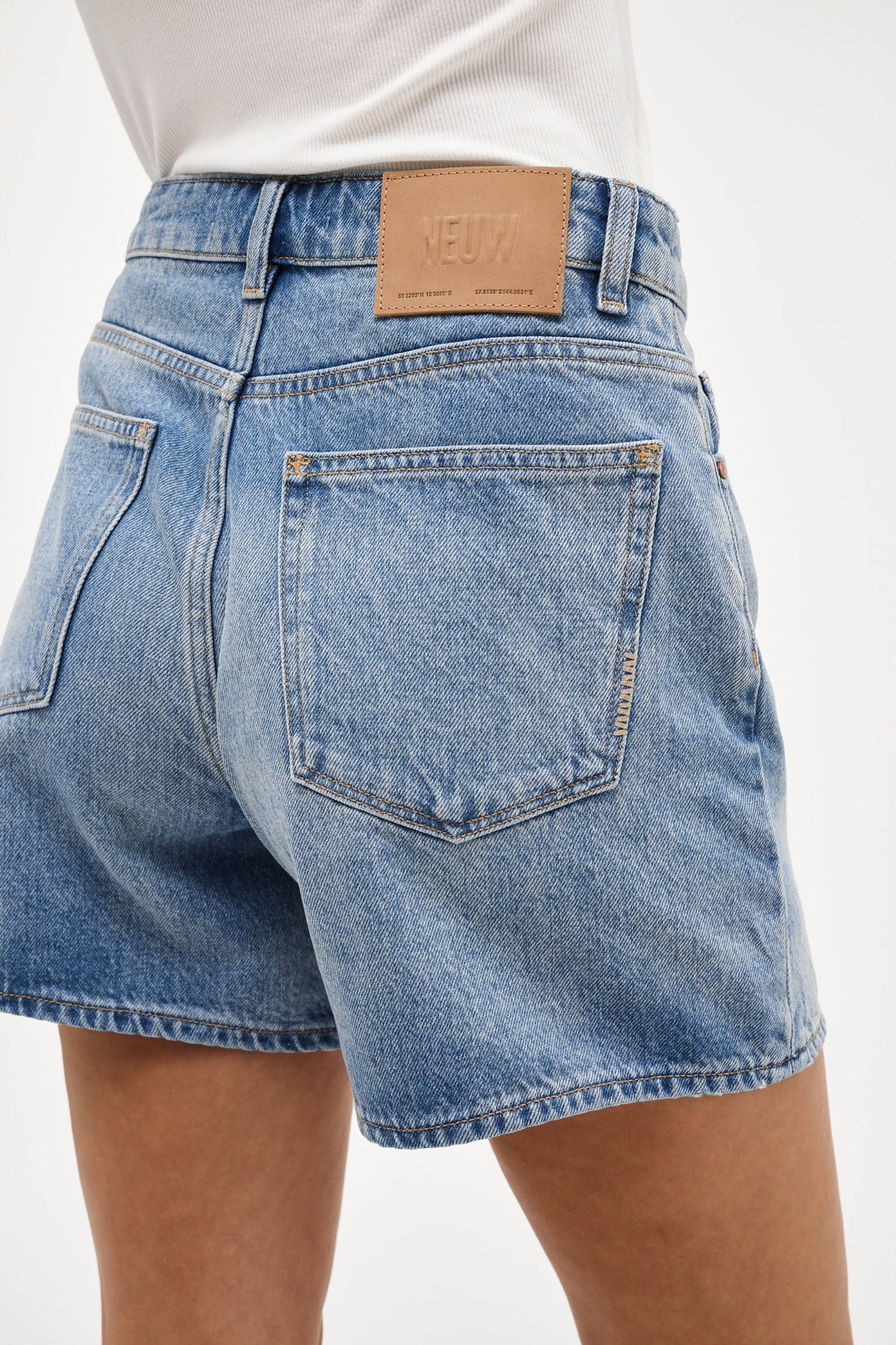 Eva Short Envisage - Mid Vintage Indigo