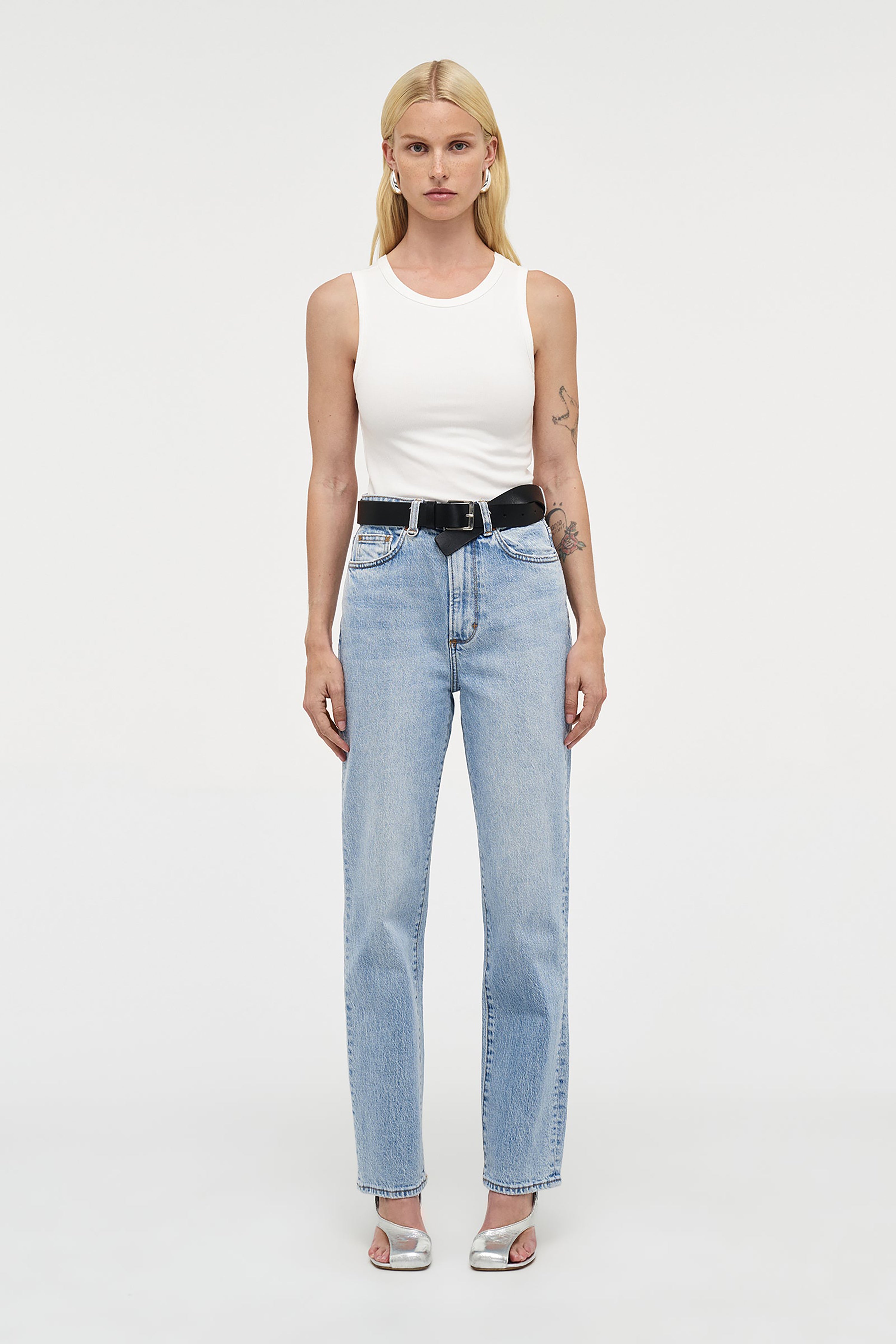 Nico Straight Jeans - Passenger