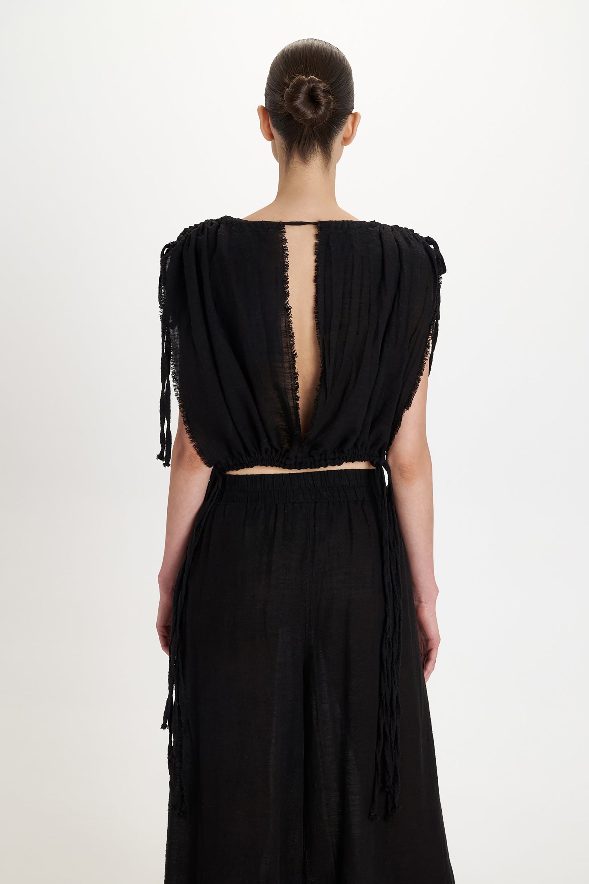 Gauze Keyhole Top - Black