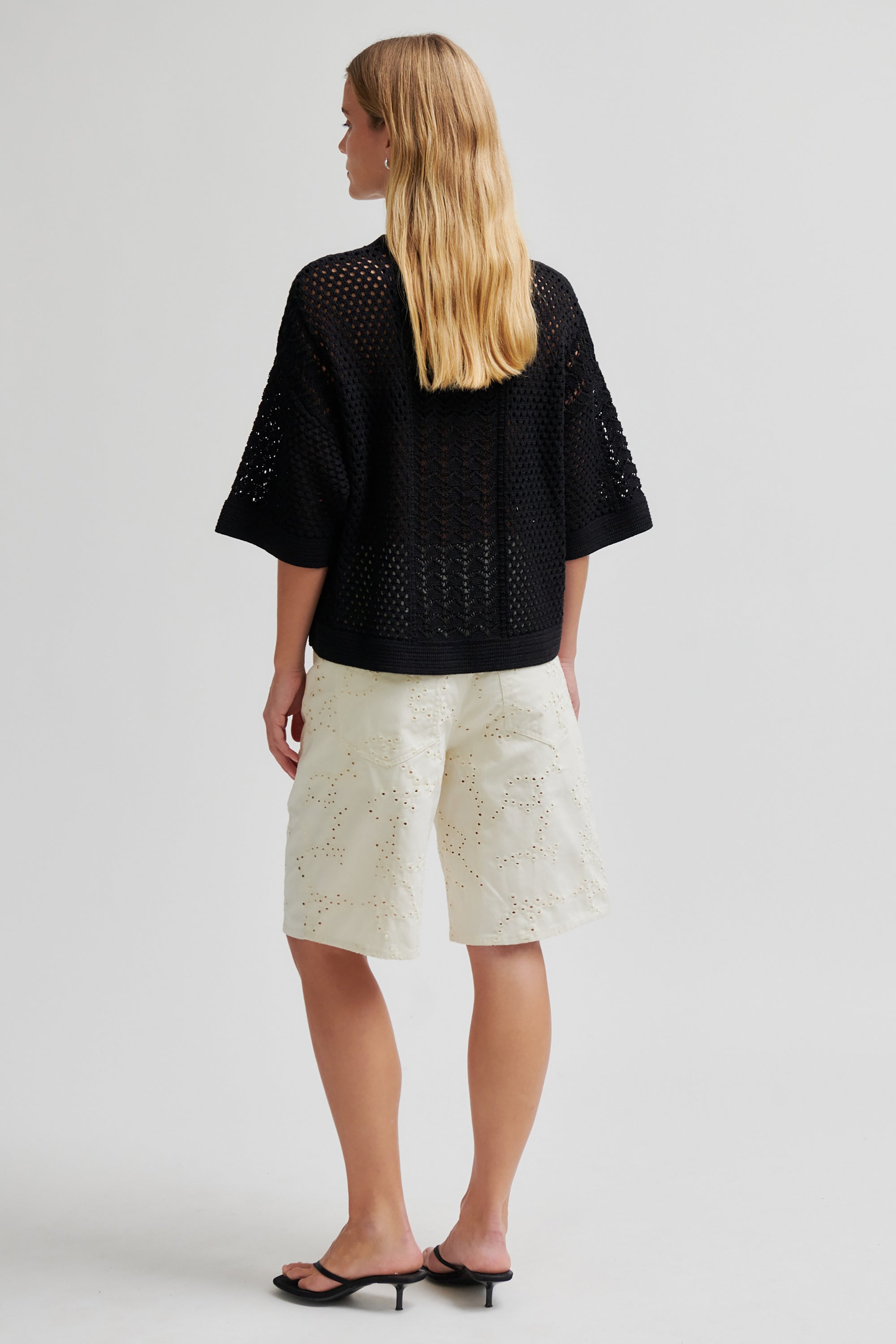 Deya Knit O-Neck - Black