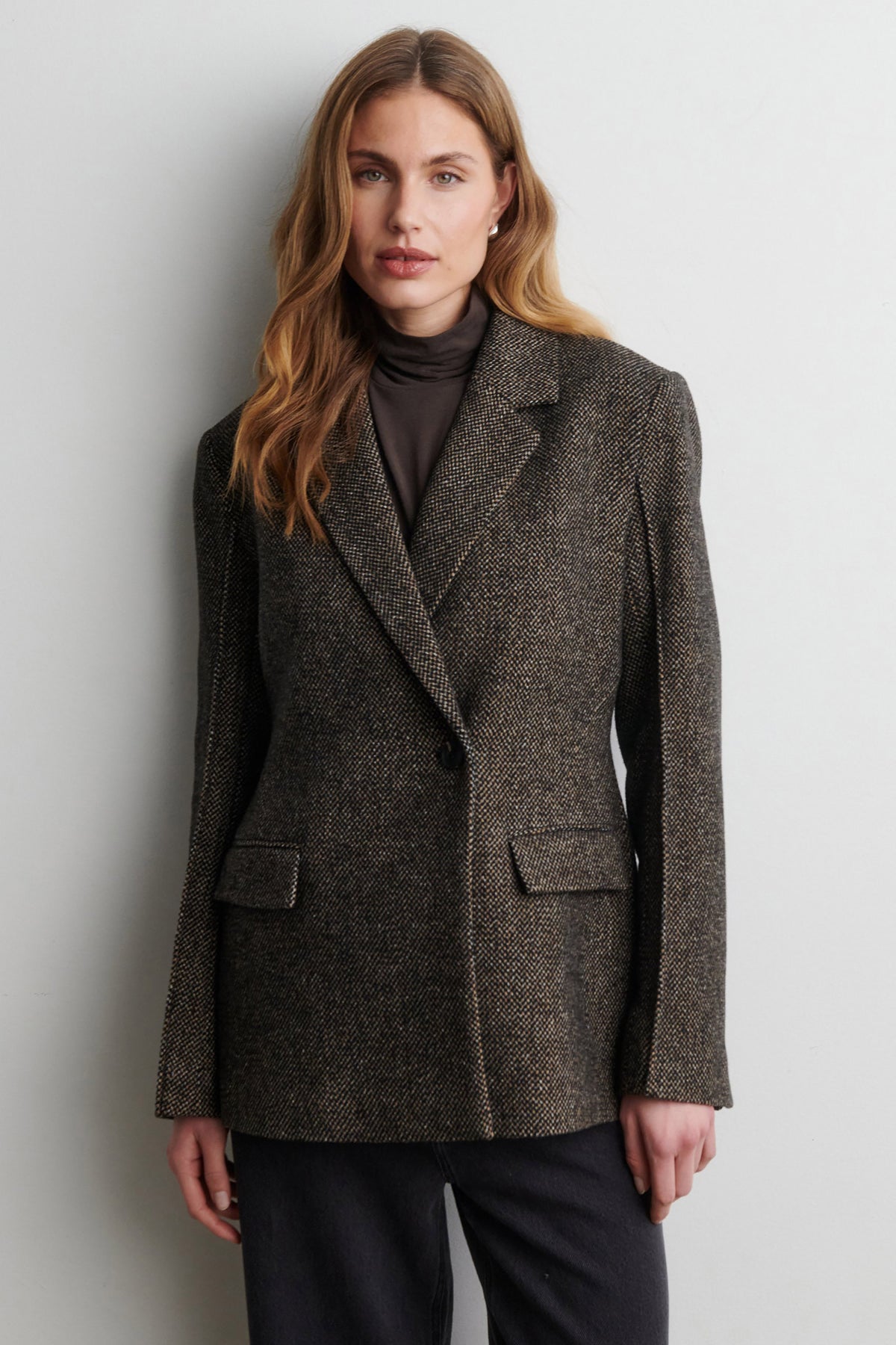 Emi New Fitted Blazer - Demitasse