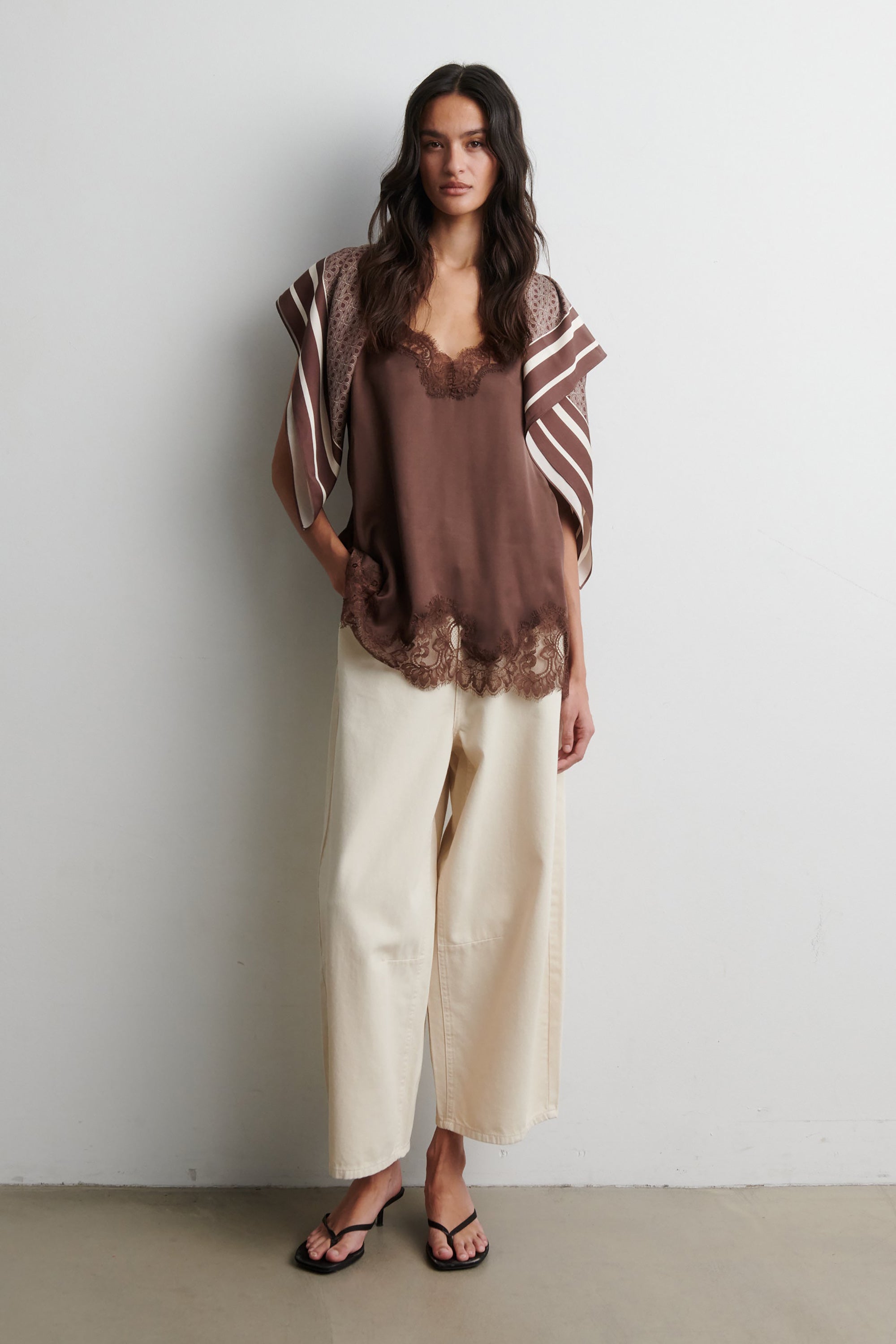 Laceria Lace Strap Top - Carafe