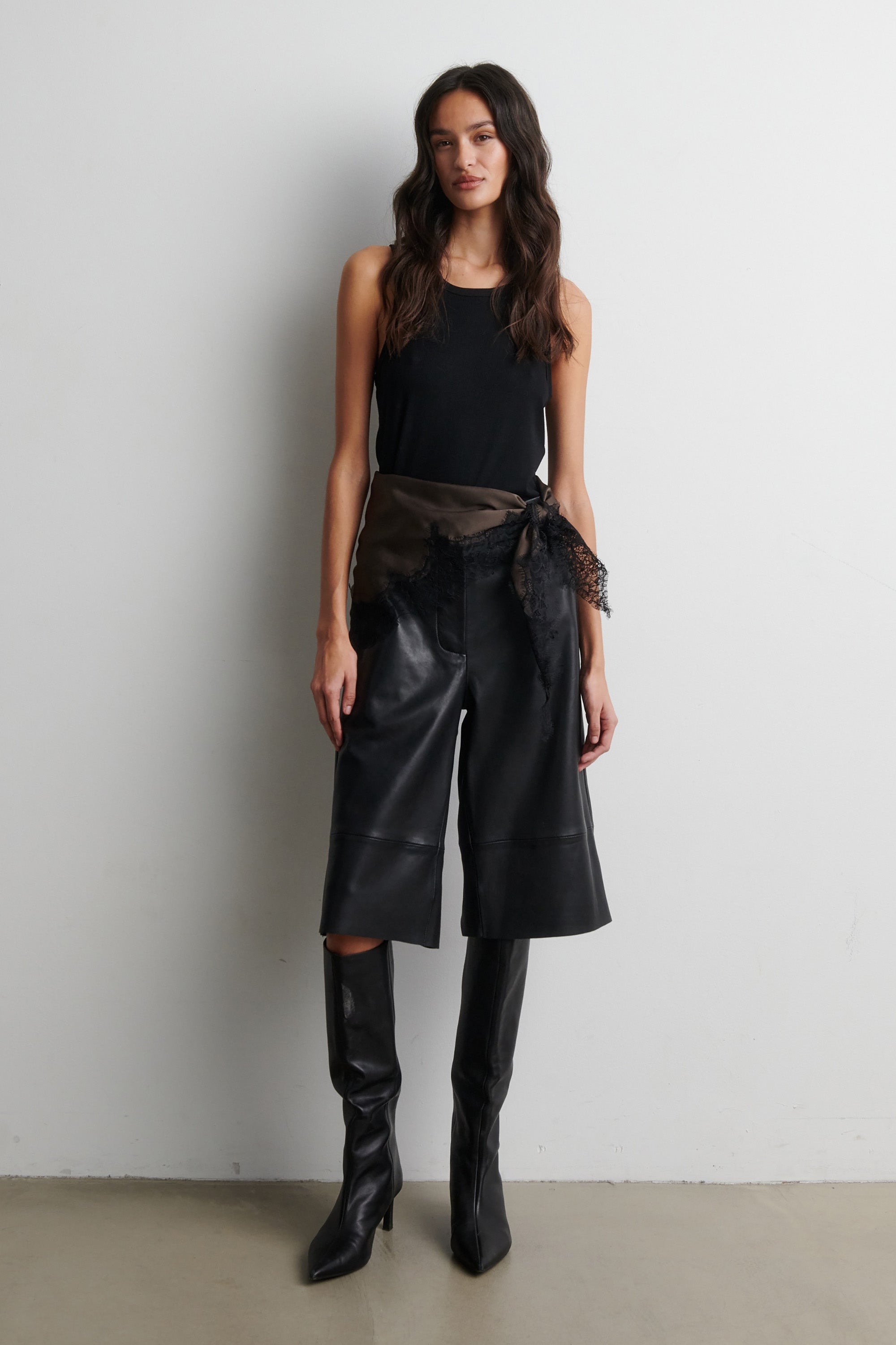 Lacia Contrast Hip Scarf - Wren