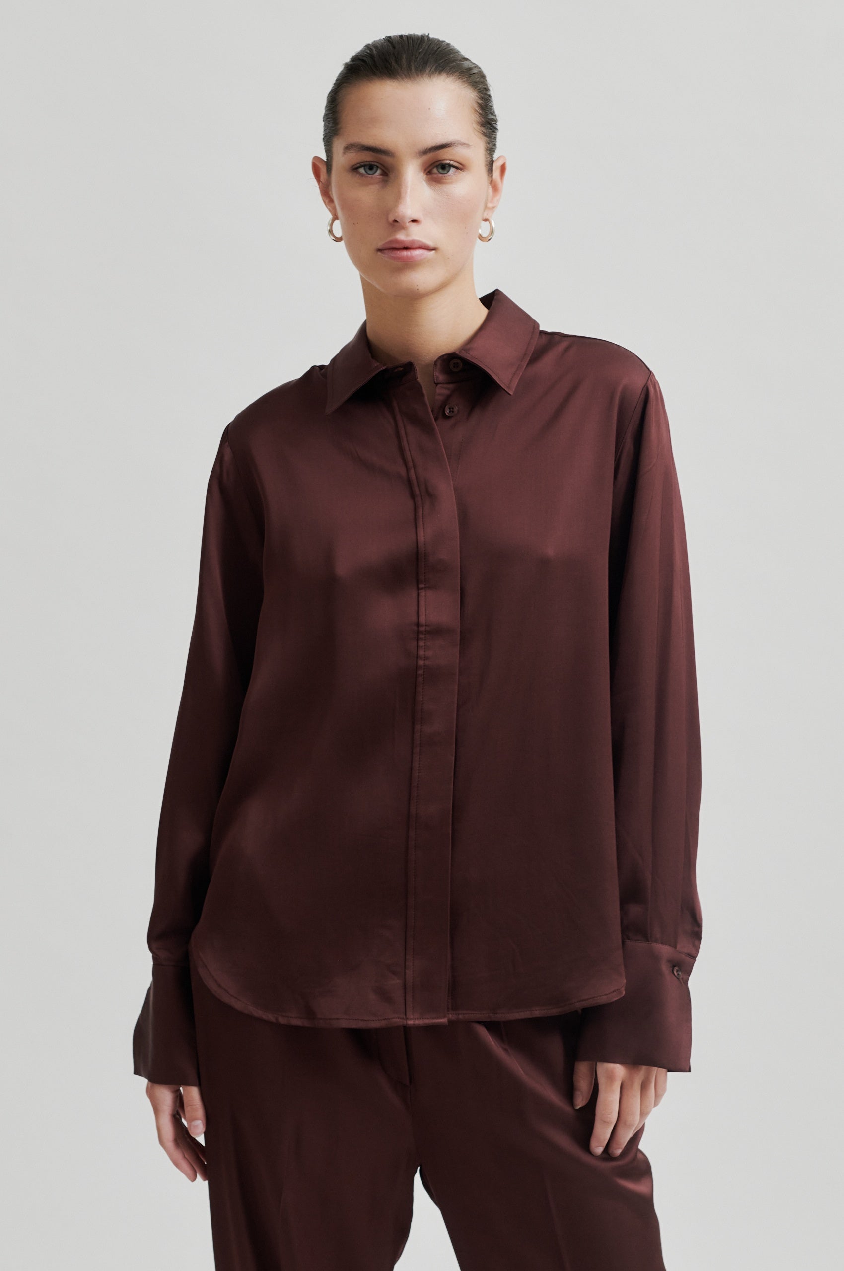 Livo Classic Shirt - Bitter Chocolate