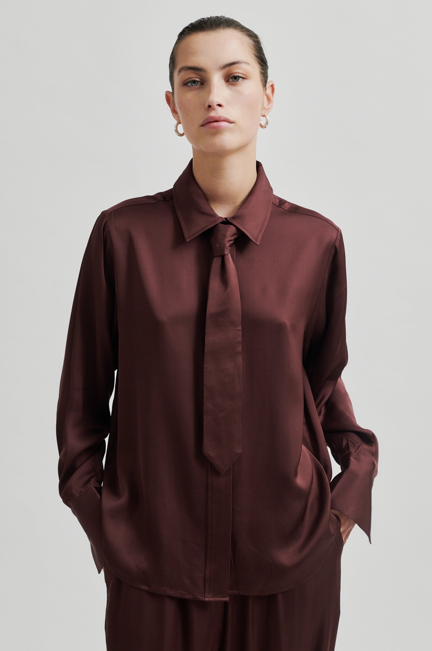 Livo Classic Shirt - Bitter Chocolate