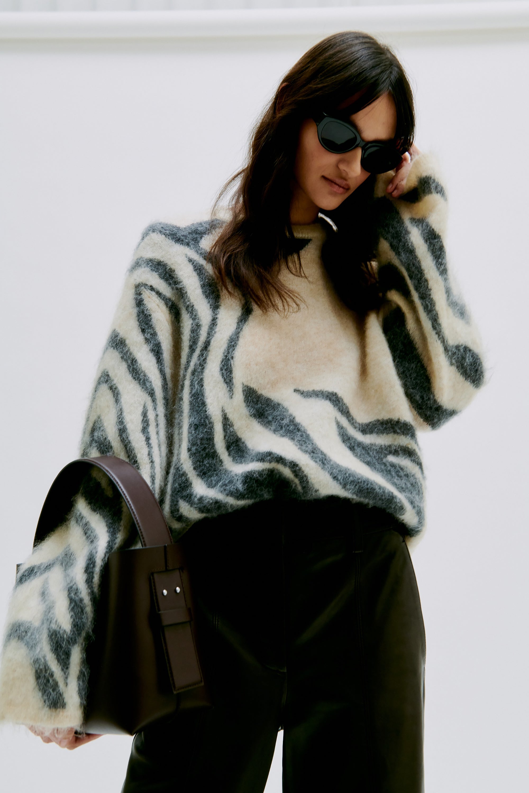 Zarah Knit O-Neck - Trench Coat